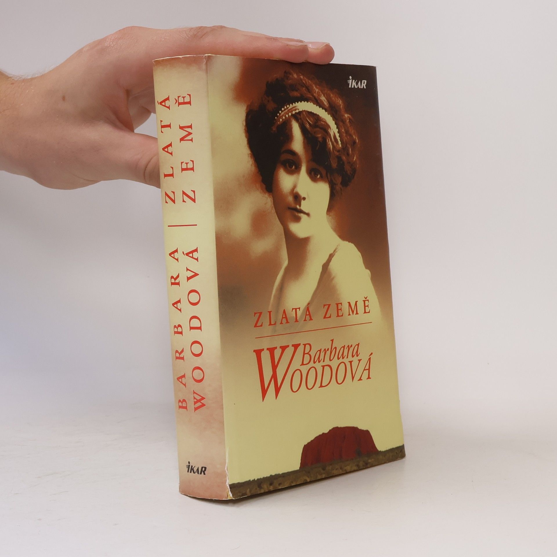 Barbara Wood Zlatá země