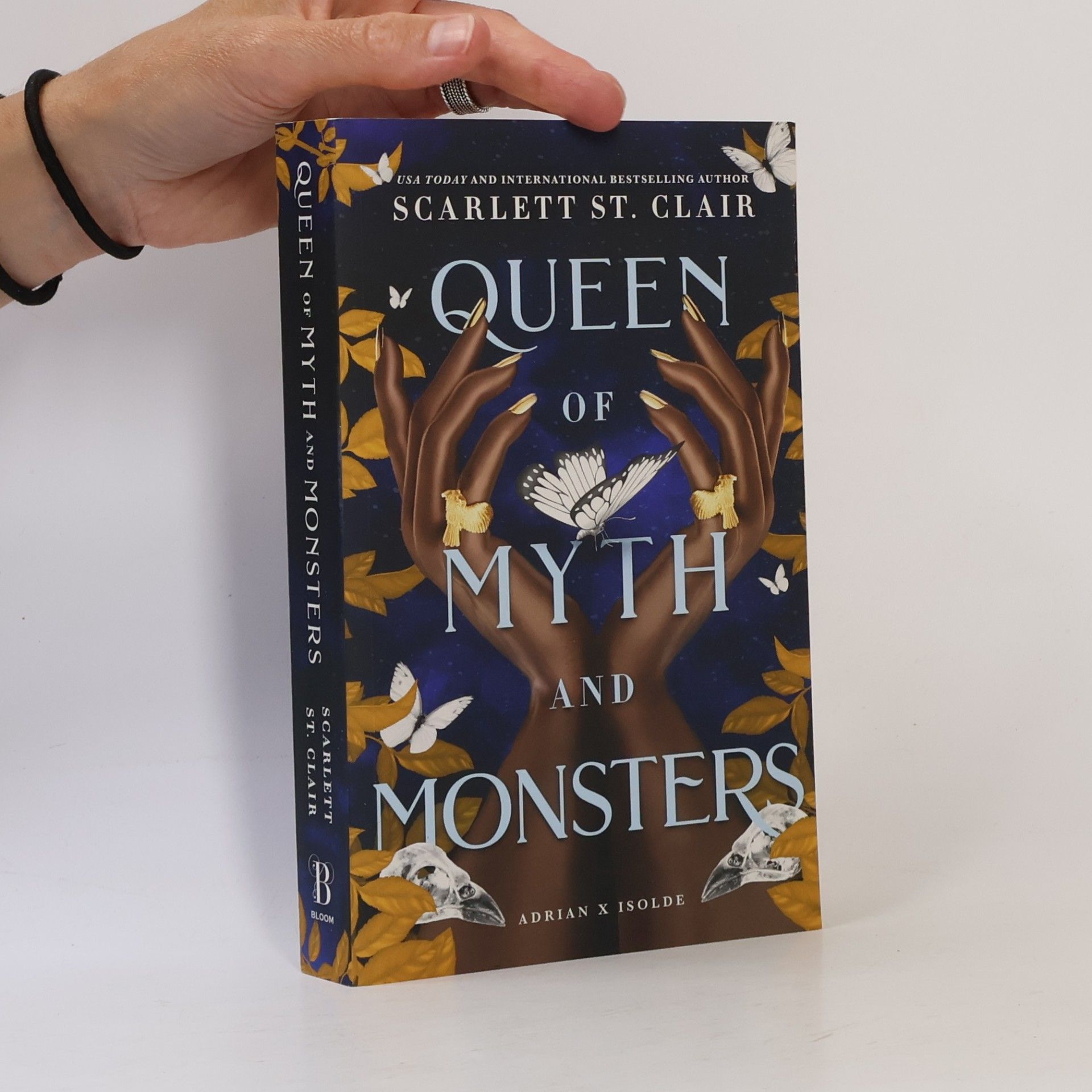 Scarlett St. Clair Queen of Myth and Monsters