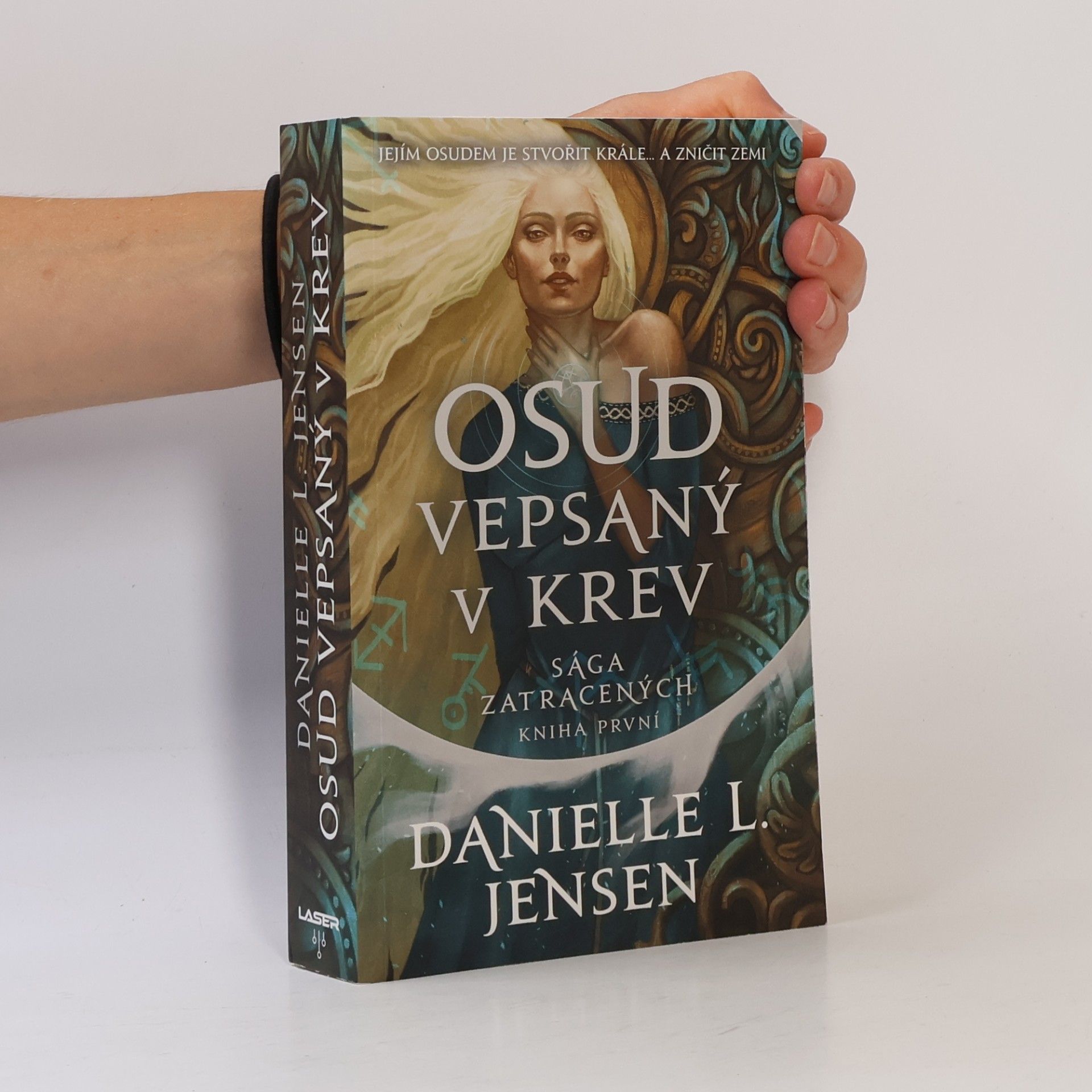 Danielle L. Jensen Osud vepsaný v krev