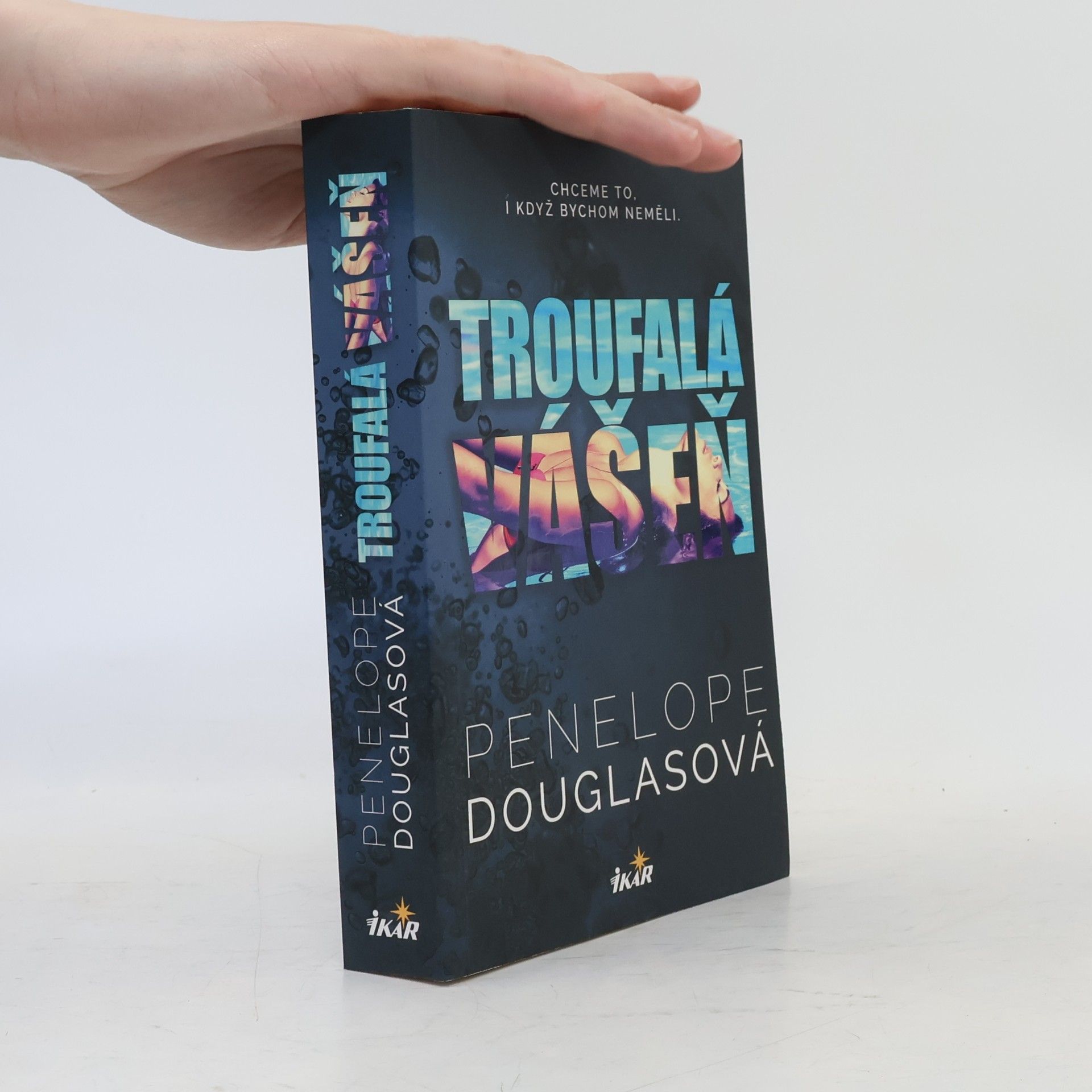 Penelope Douglas Troufalá vášeň