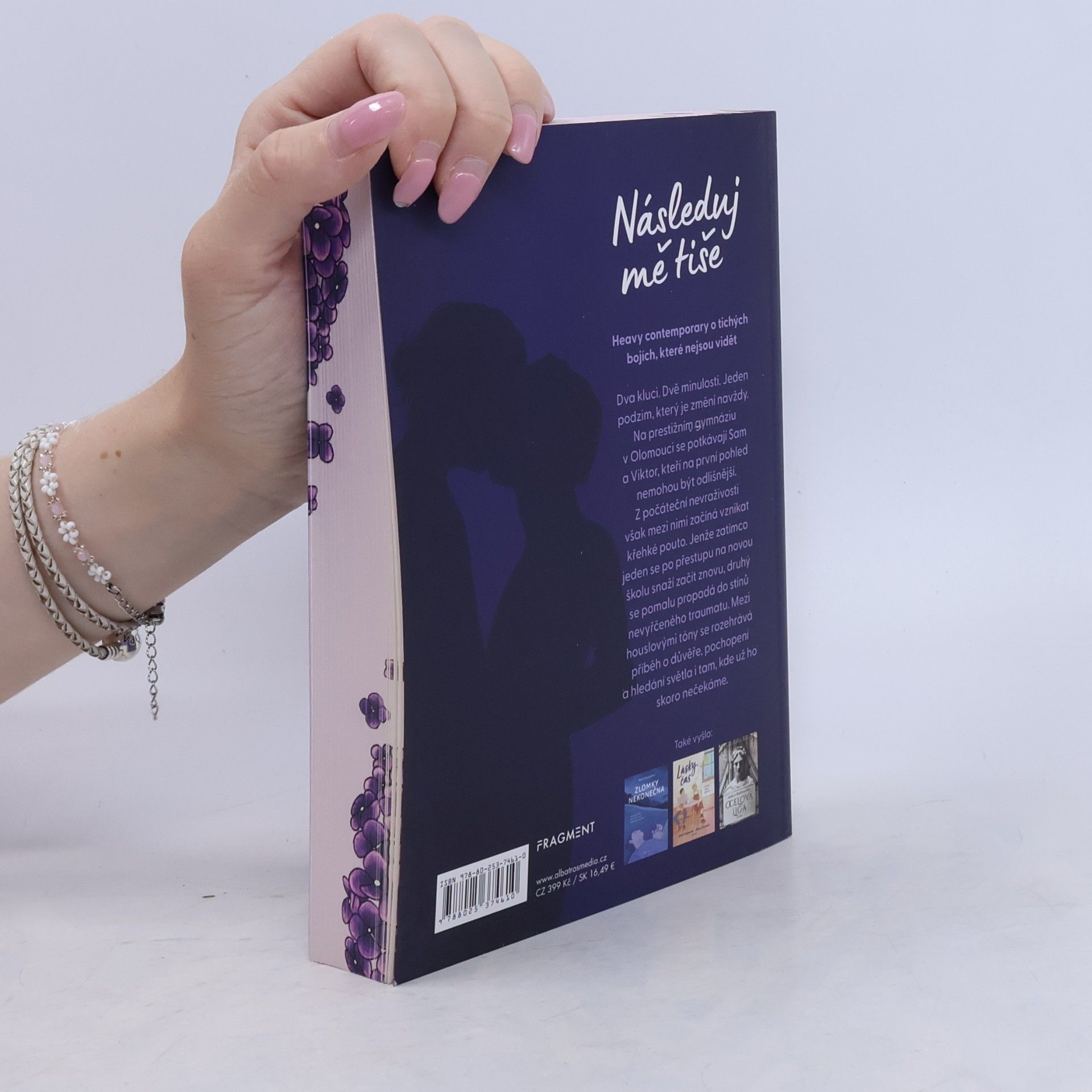 Adéla Rosípalová Následuj mě tiše