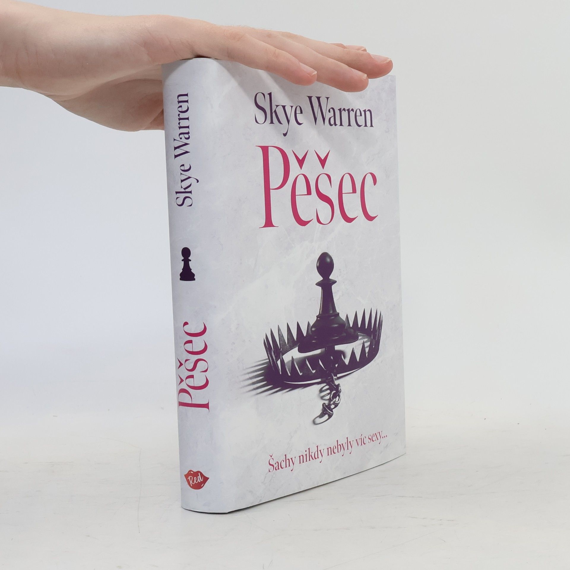 Skye Warren Pěšec