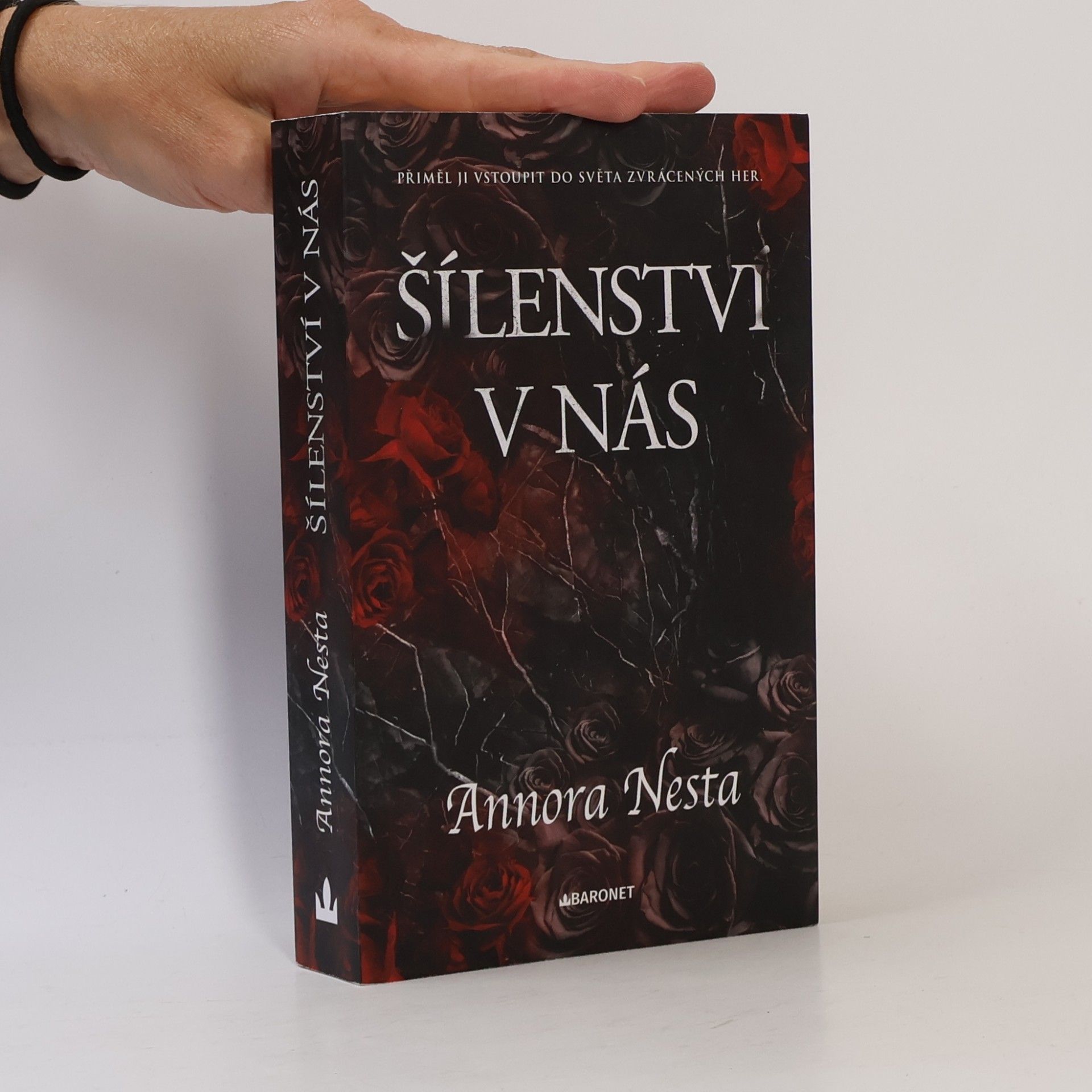 Annora Nesta Šílenství v nás