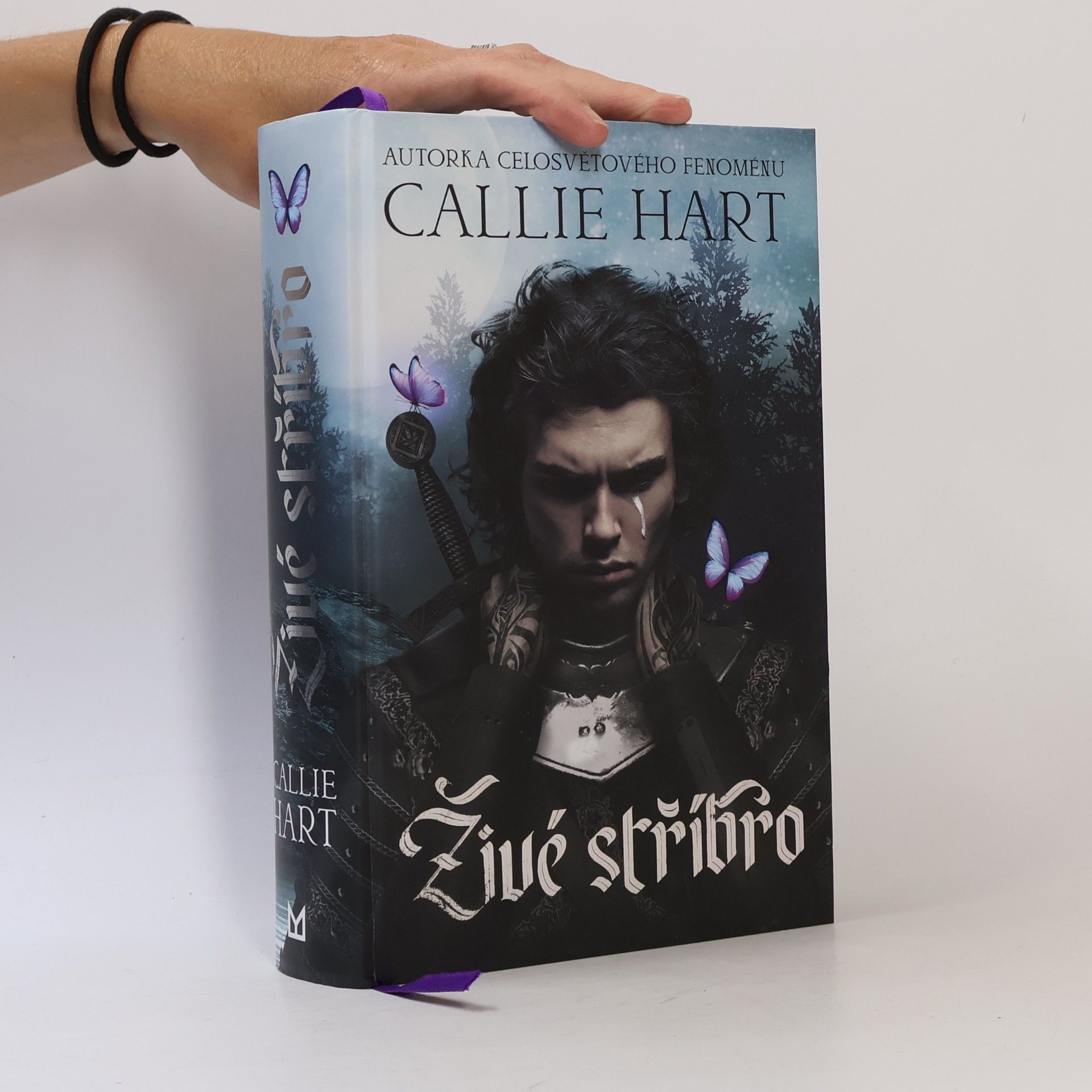 Callie Hart Živé stříbro
