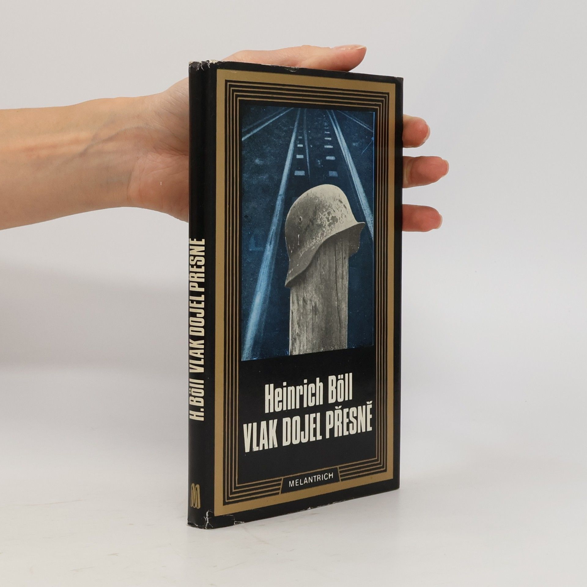 Heinrich Böll Vlak dojel přesně
