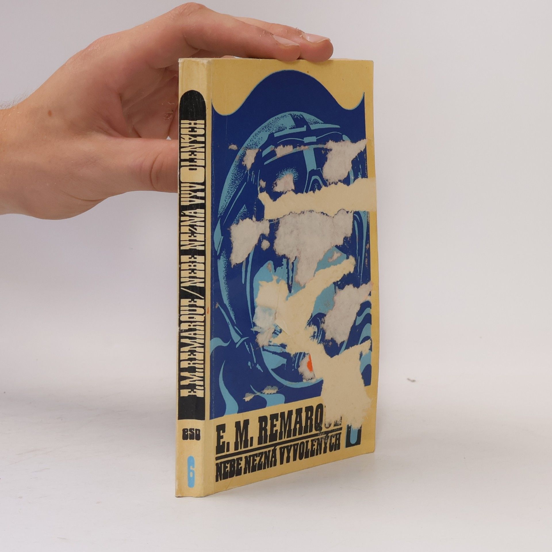 Erich Maria Remarque Nebe nezná vyvolených