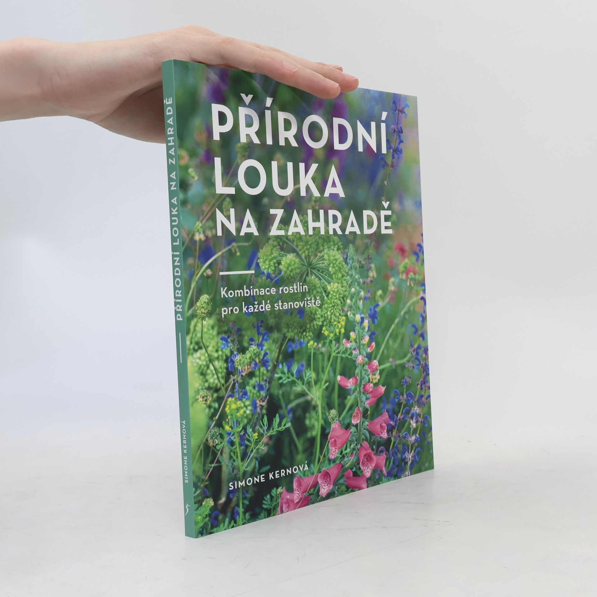 Simone Kern Přírodní louka na zahradě