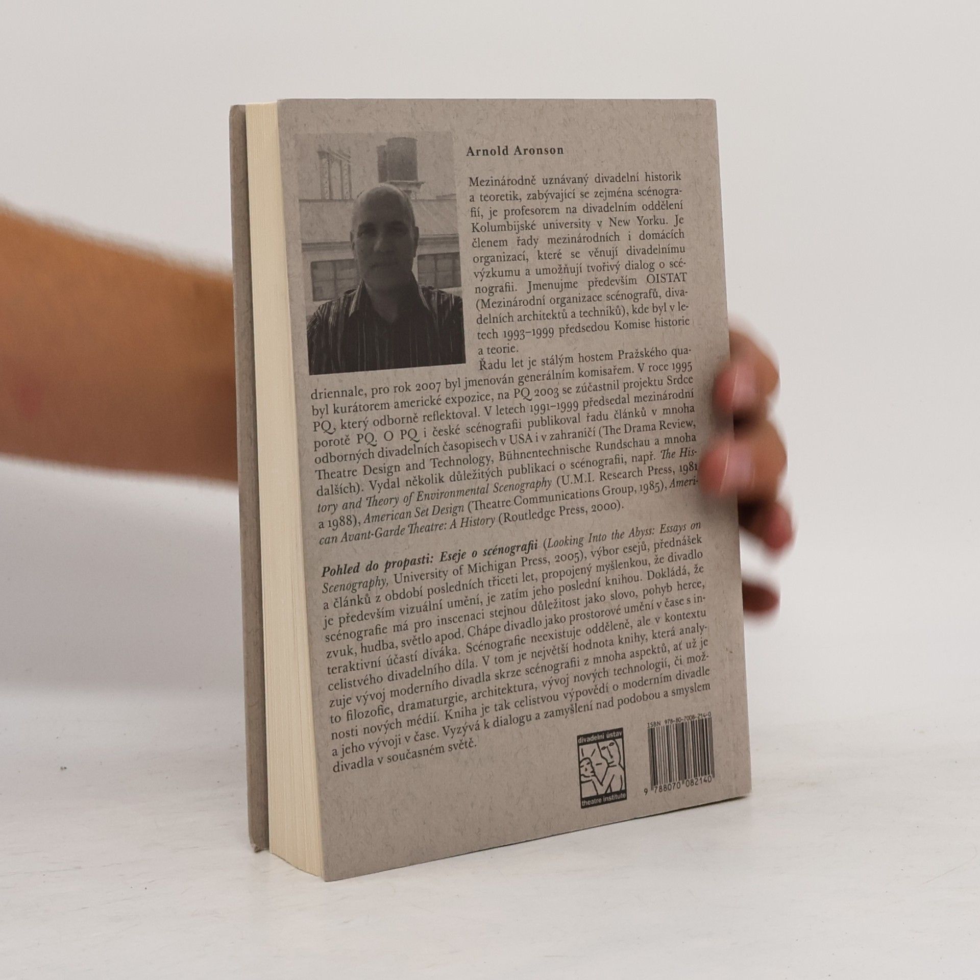 Arnold Aronson Pohled do propasti - Eseje o scénografii