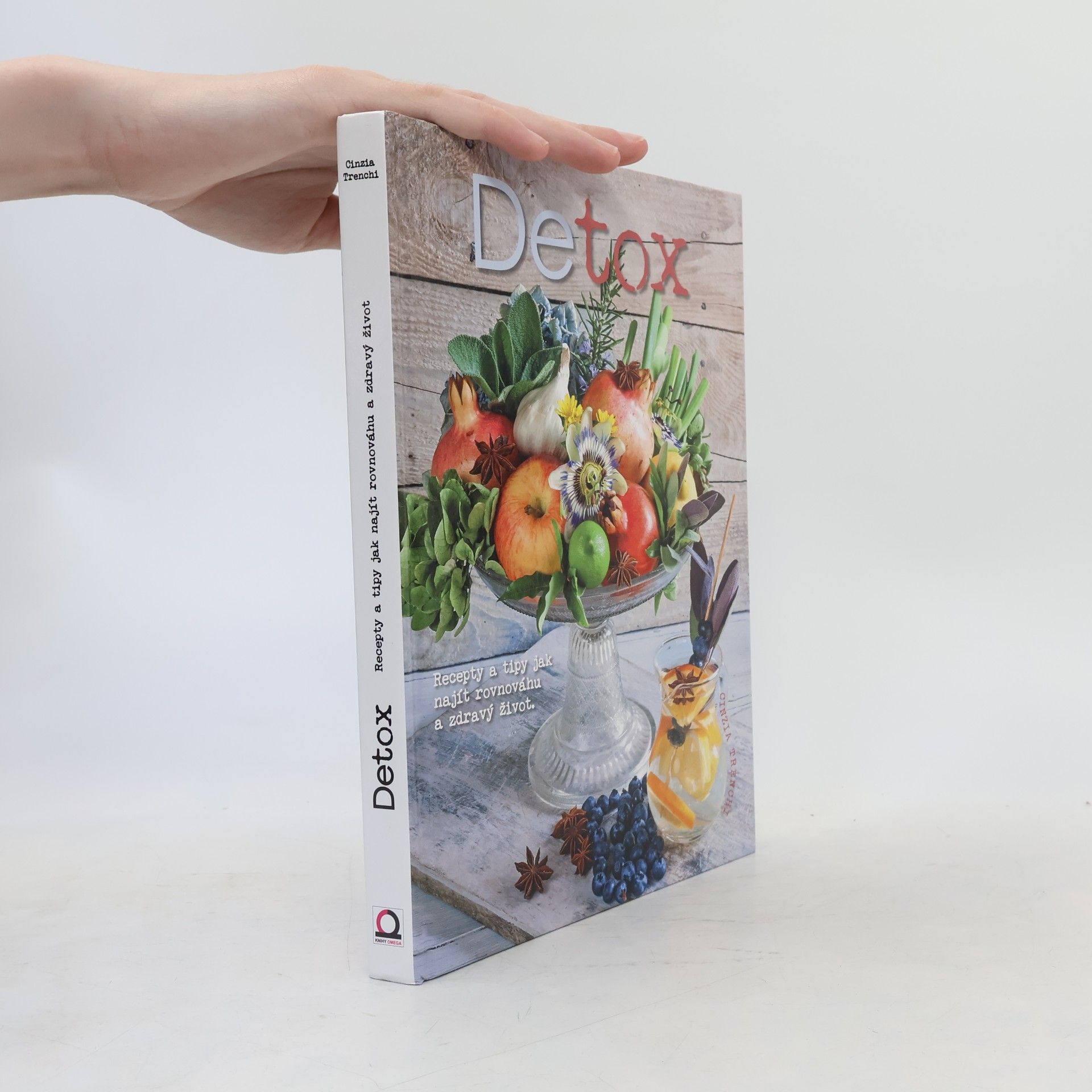 Běla Sýkorová Detox. Recepty a tipy, jak najít rovnováhu a zdravý život