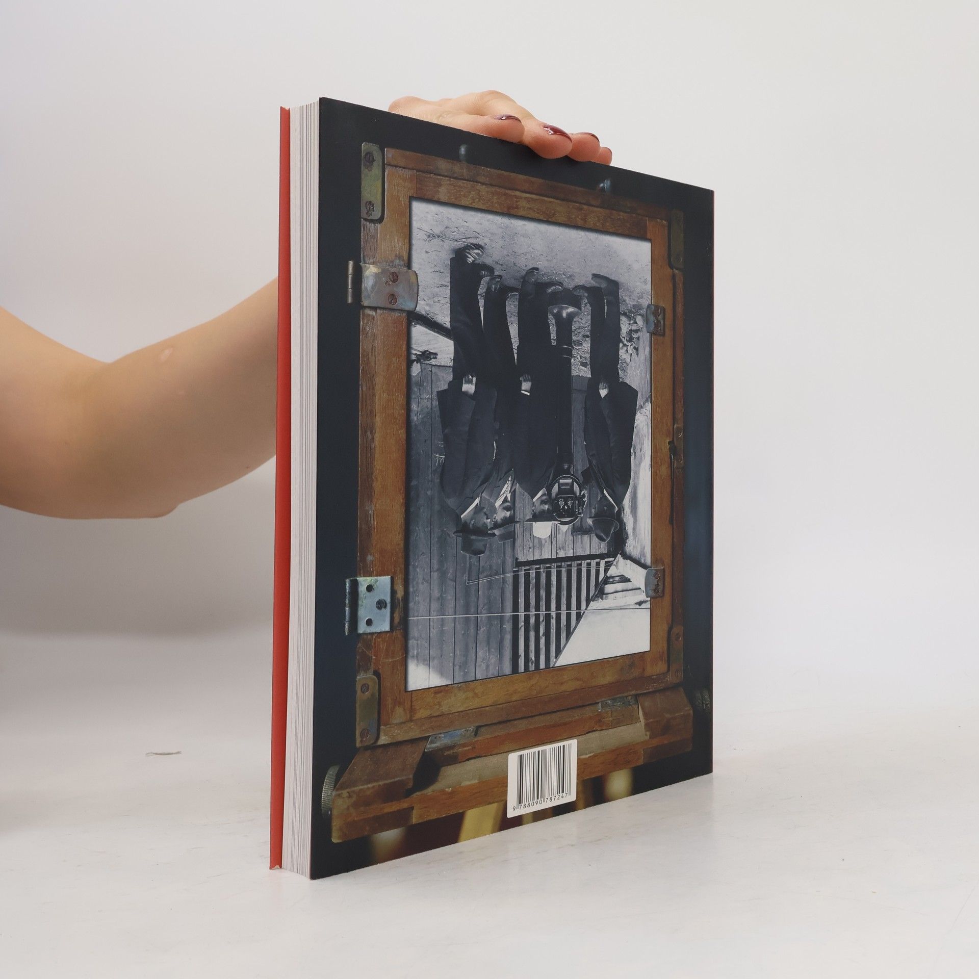 Ondřej Durczak Pozor, vyletí ptáček! Nejstarší fotografické ateliéry v Opavě 1860–1948