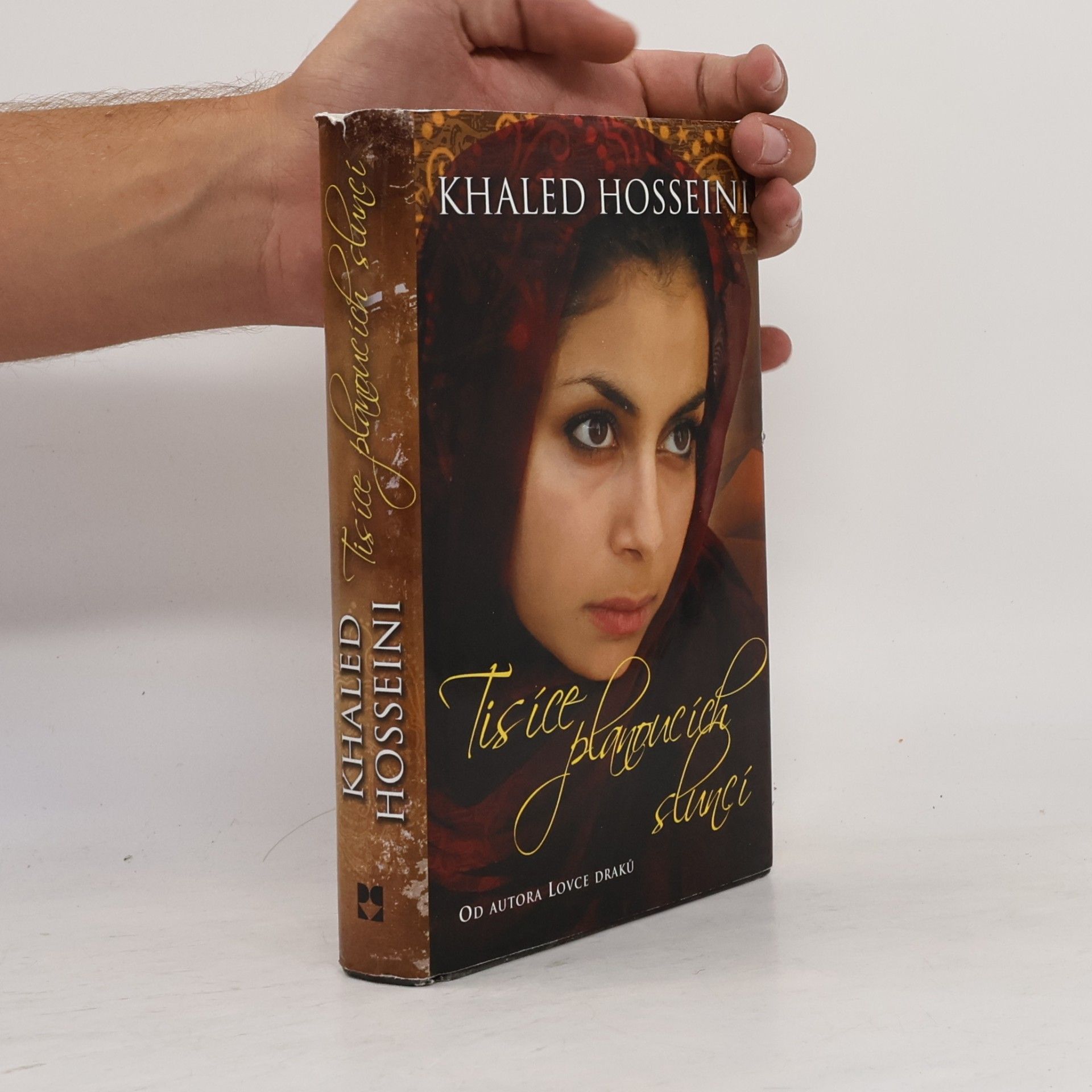 Khaled Hosseini Tisíce planoucích sluncí