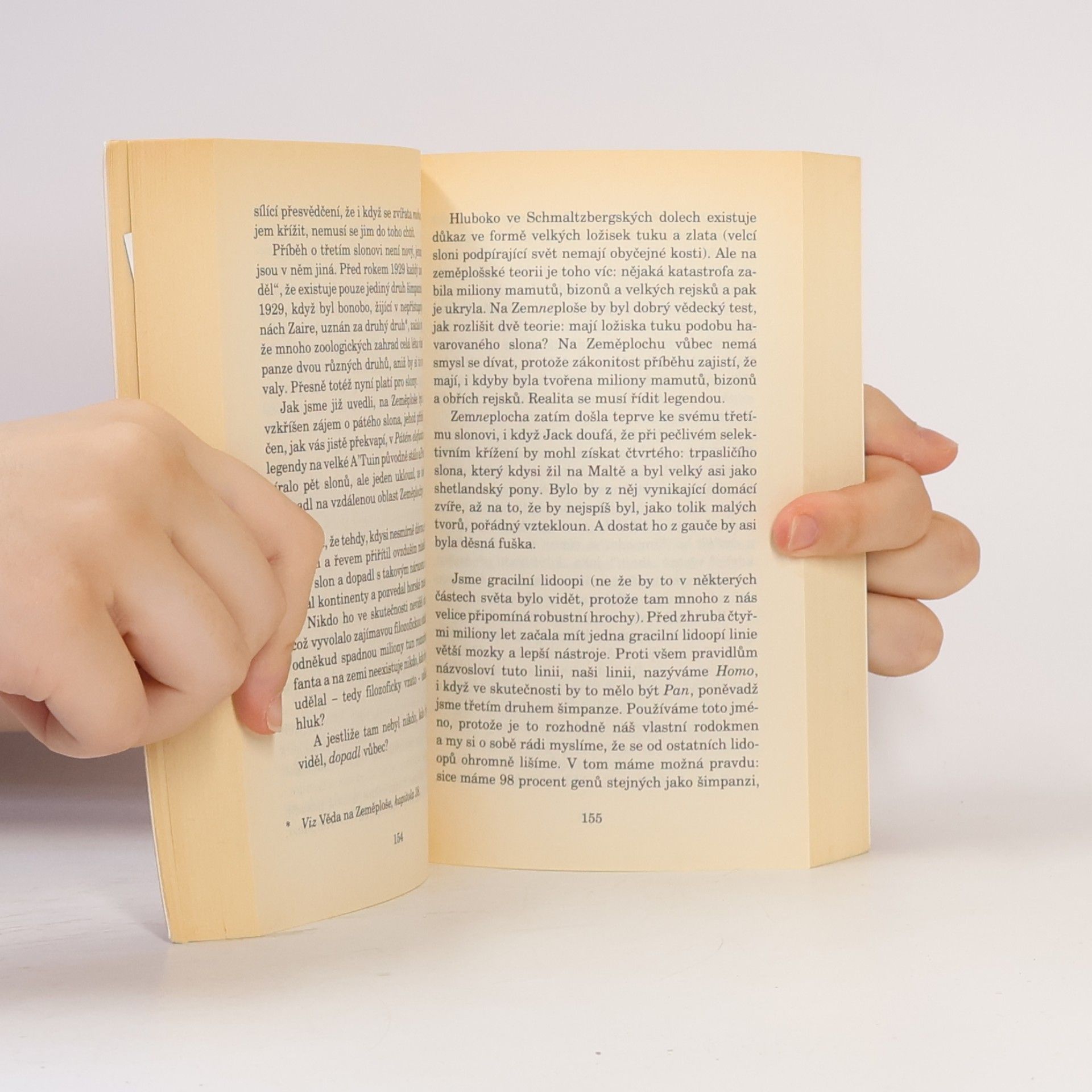 Terry Pratchett Koule. Věda na Zeměploše