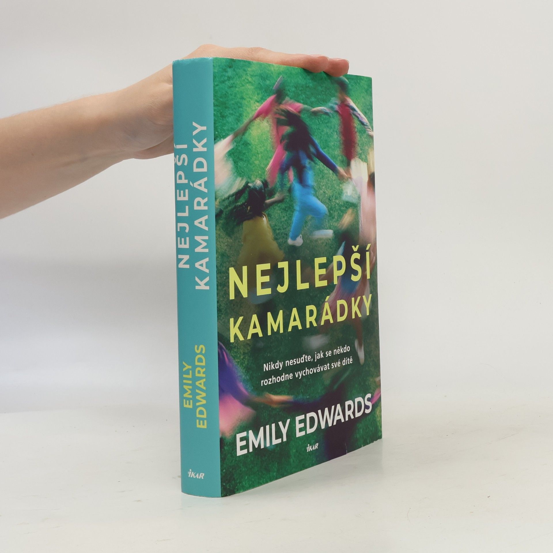 Emily Edwards Nejlepší kamarádky