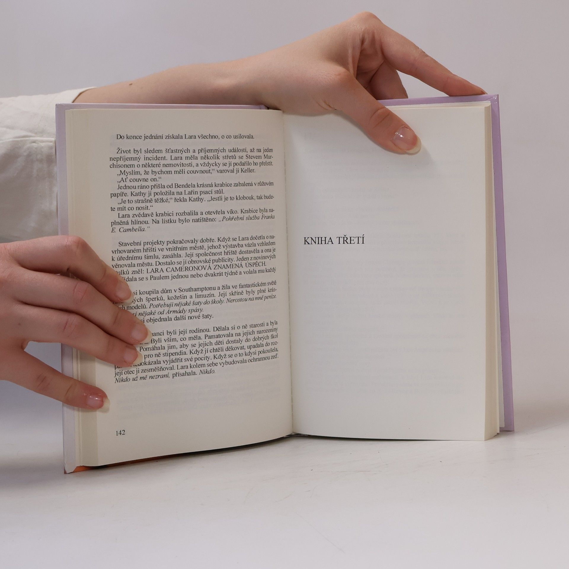 Sidney Sheldon Hvězdy svítí z výšky