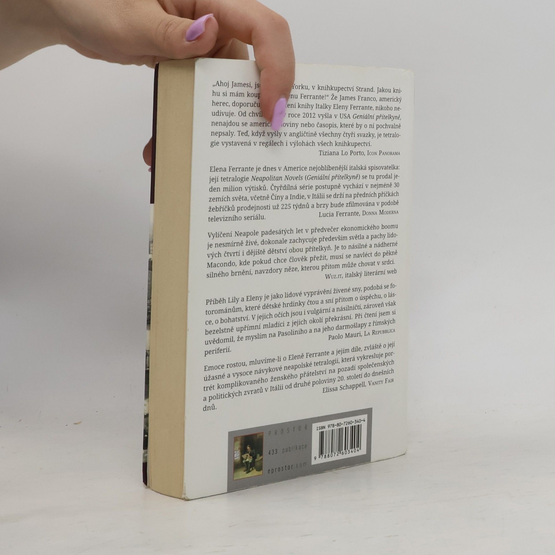 Elena Ferrante Geniální přítelkyně 1. Dětství a dospívání