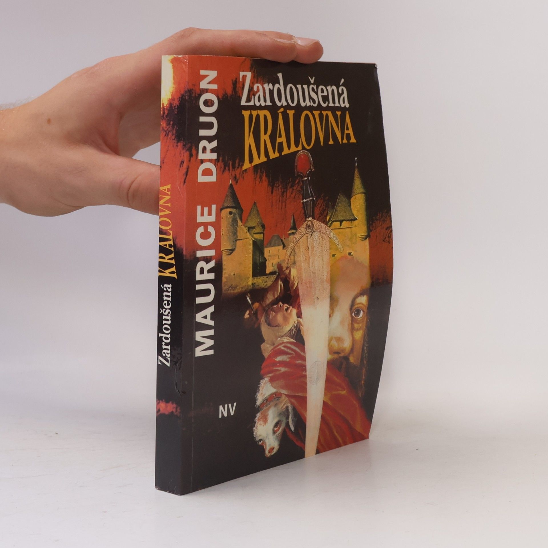 Maurice Druon Zardoušená královna