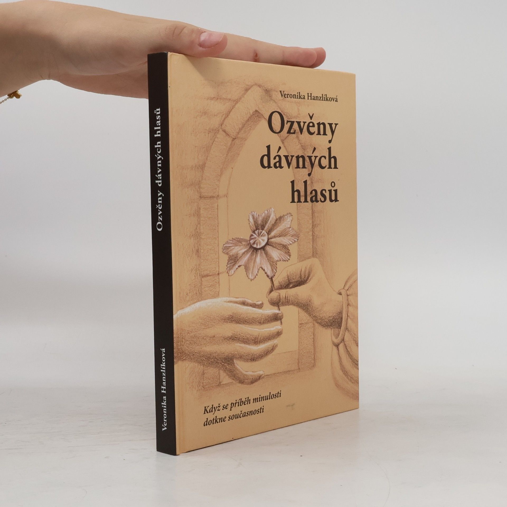 Veronika Hanzlíková Ozvěny dávných hlasů