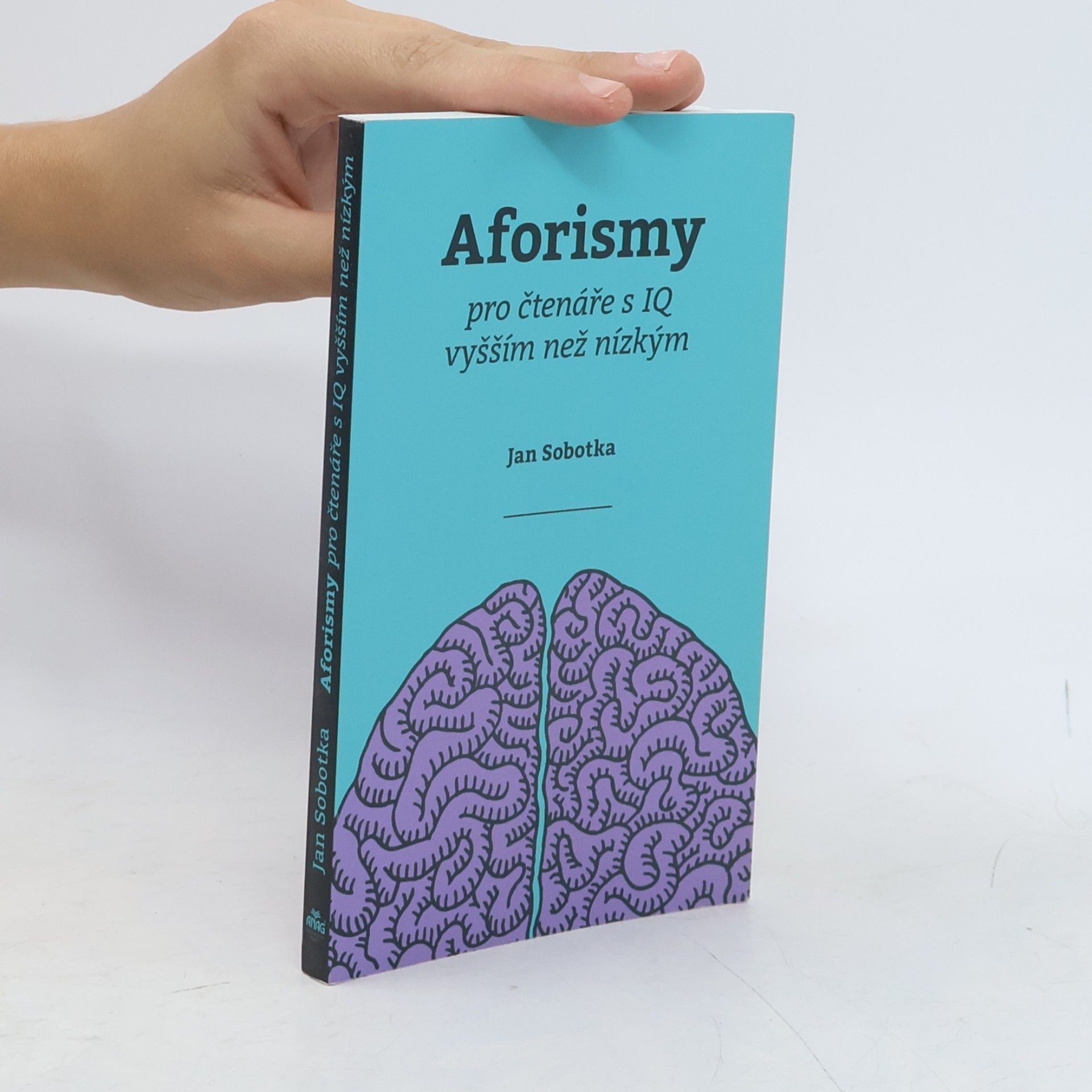 Aforismy pro čtenáře s IQ vyšším než nízkým