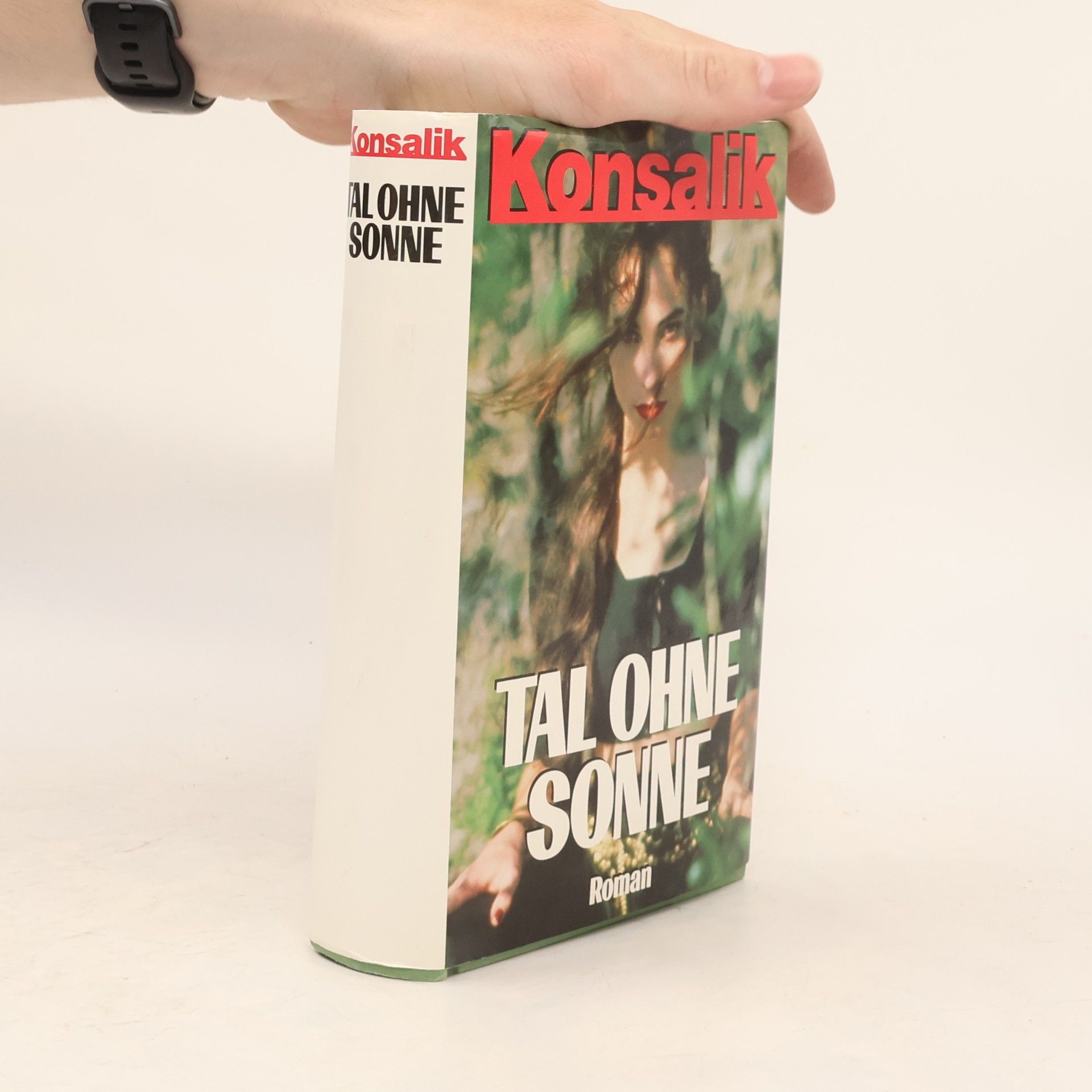Heinz G. Konsalik Tal ohne Sonne