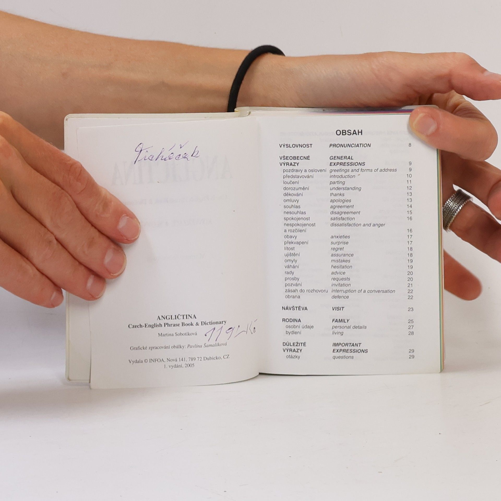 Martina Kutalová Angličtina. Czech-English Phrase Book & Dictionary. Konverzace & slovník