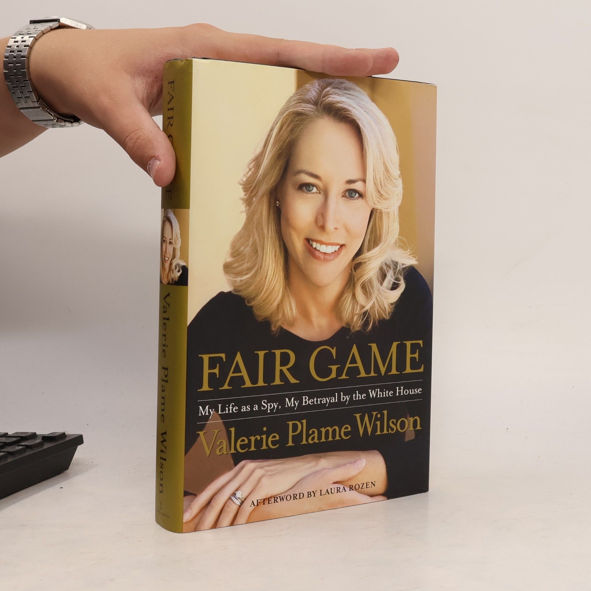 Laura Bachňáková Rózenfeldová Fair Game