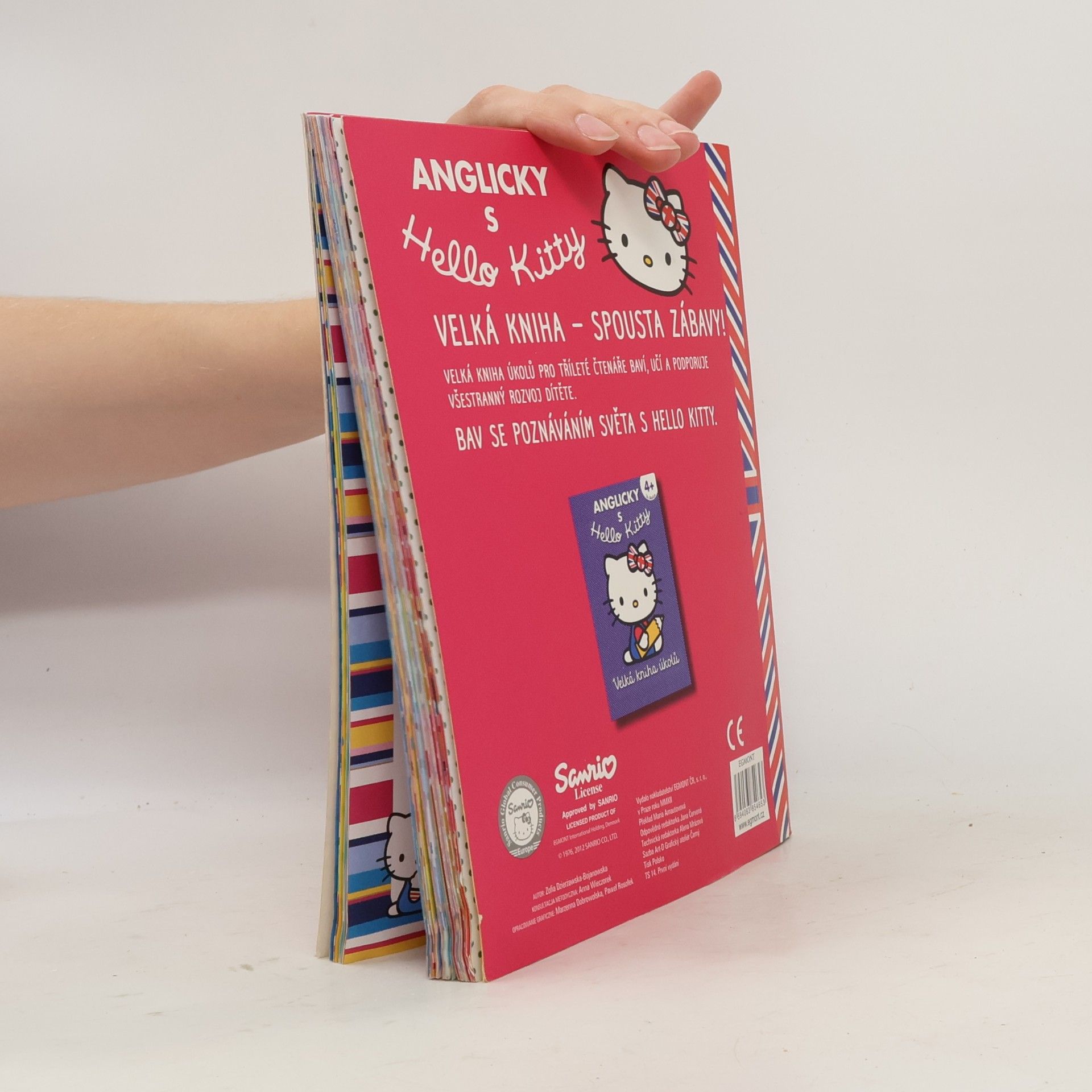 Kolektiv autorů Anglicky s Hello Kitty. Velká kniha úkolů