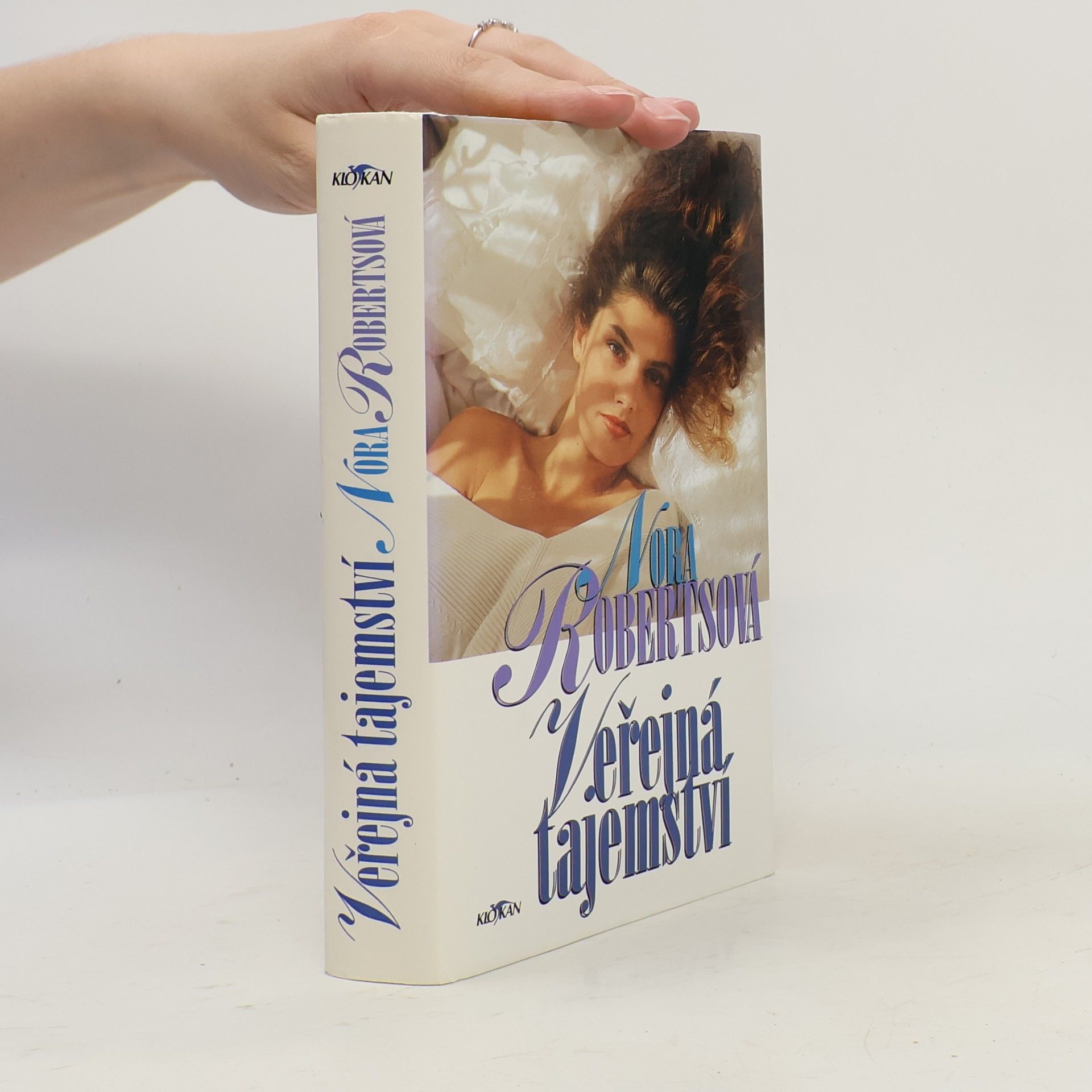 Nora Roberts Veřejná tajemství