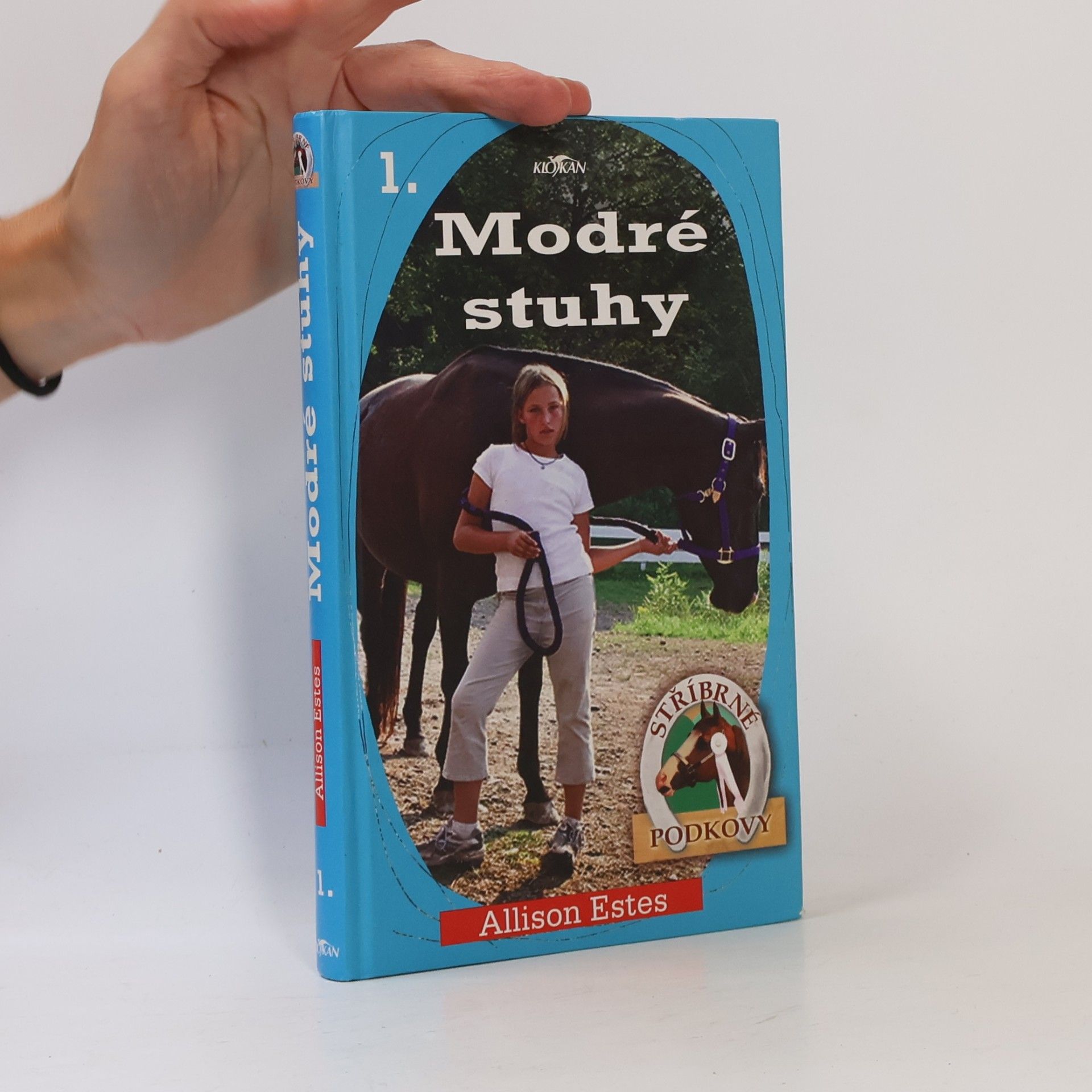 Allison Estes Stříbrné podkovy 1. Modré stuhy