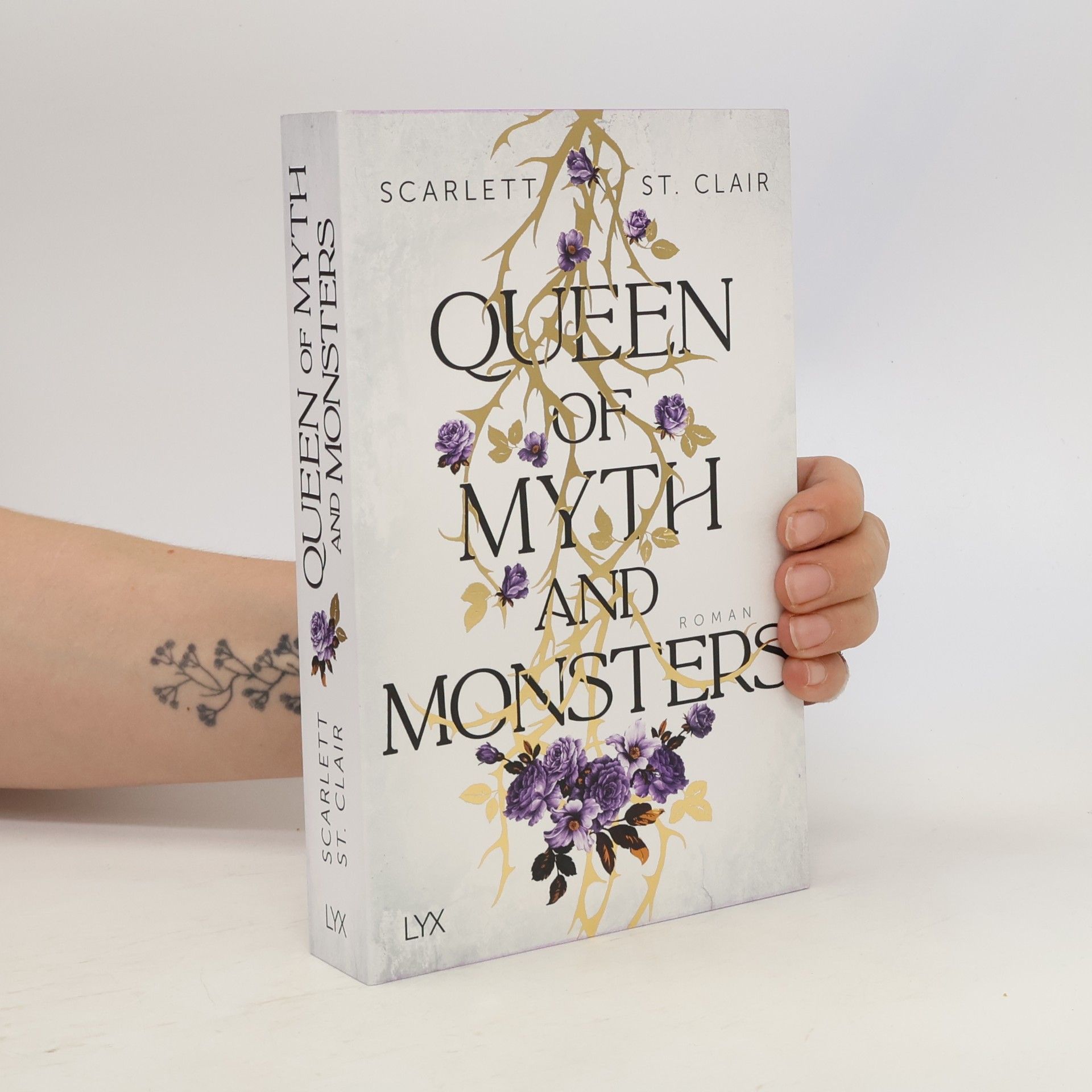 Scarlett St. Clair Queen of Myth and Monsters
