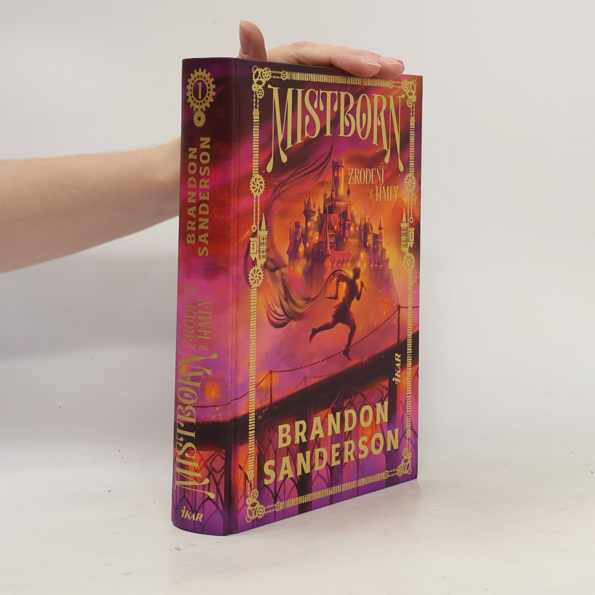 Brandon Sanderson Mistborn: Zrodení z hmly