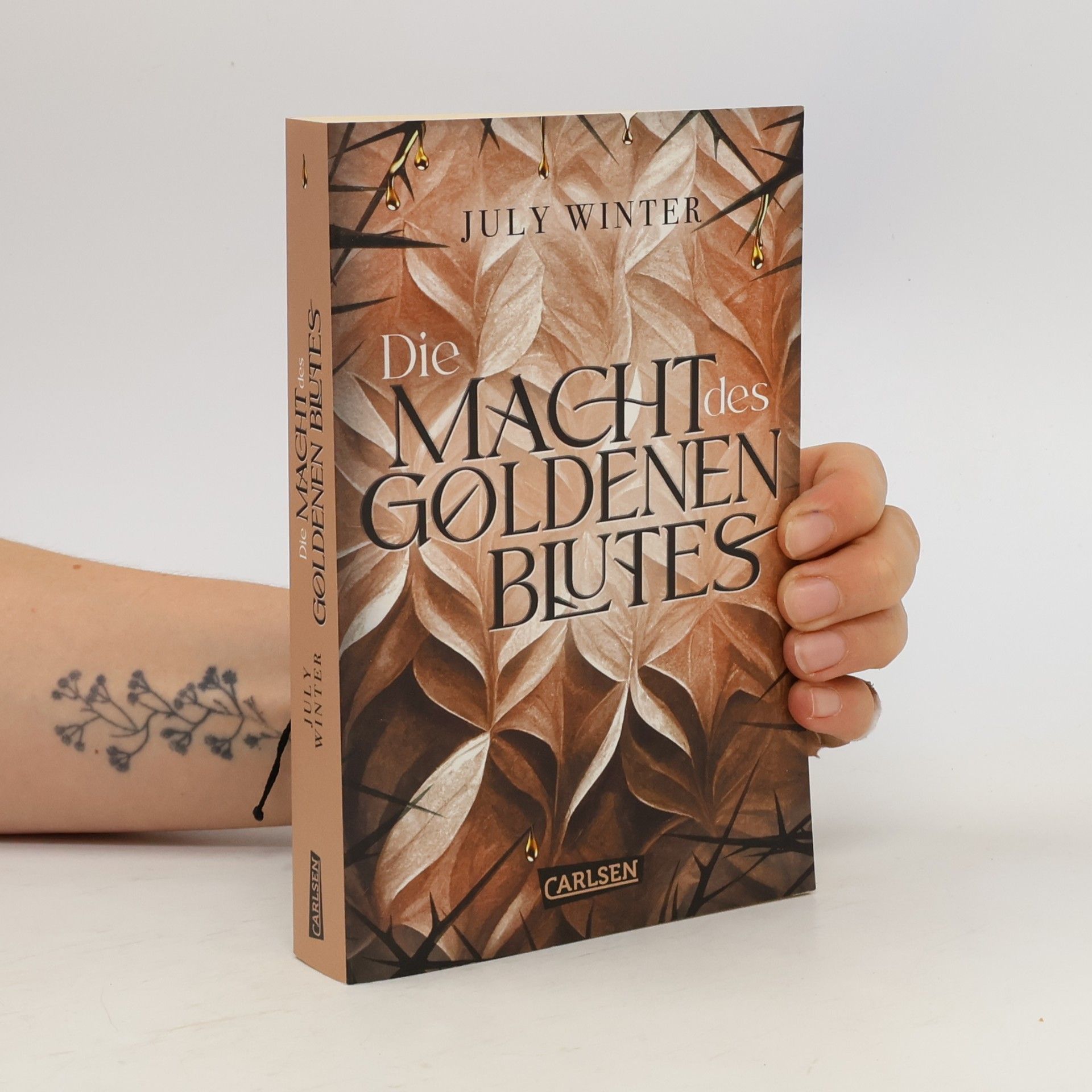 July Winter Die Macht des goldenen Blutes