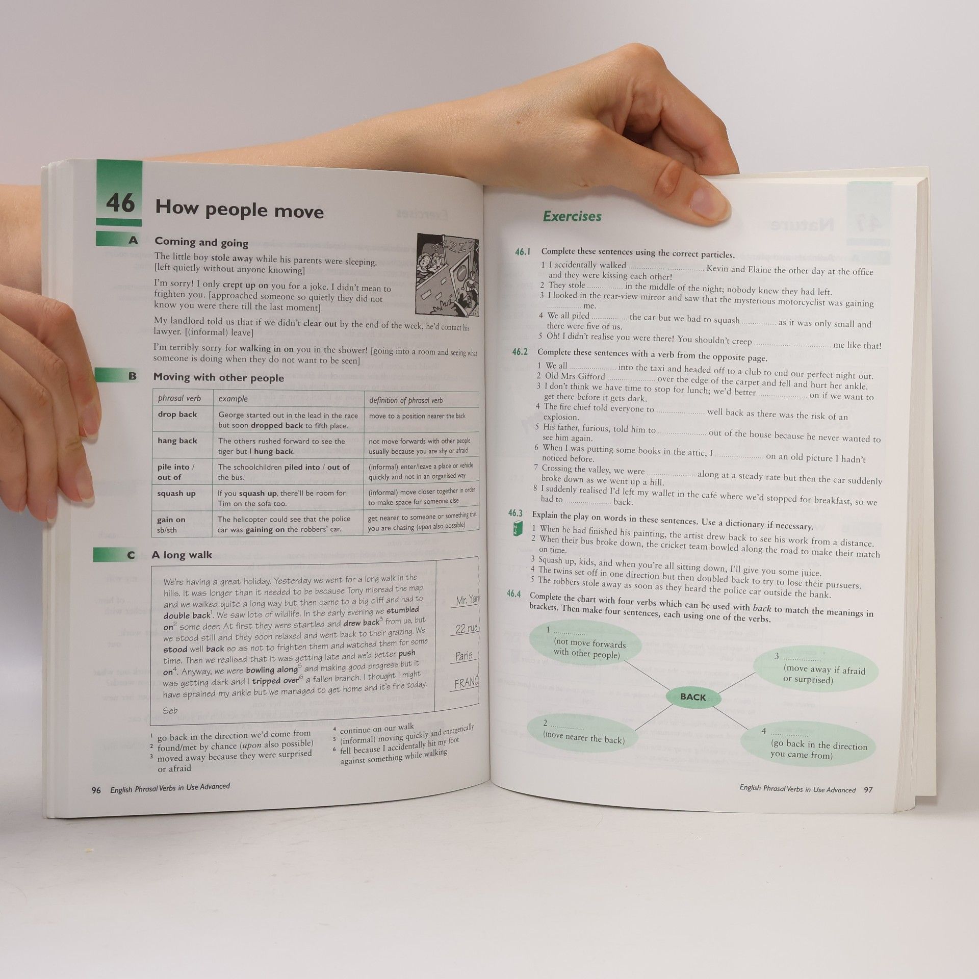 Michael McCarthy English phrasal verbs in use. 60 units of vocabulary reference and practice. Advanced