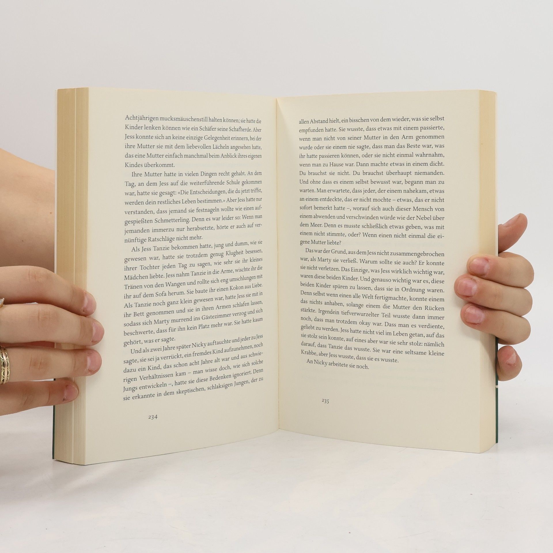 Jojo Moyes Weit weg und ganz nah
