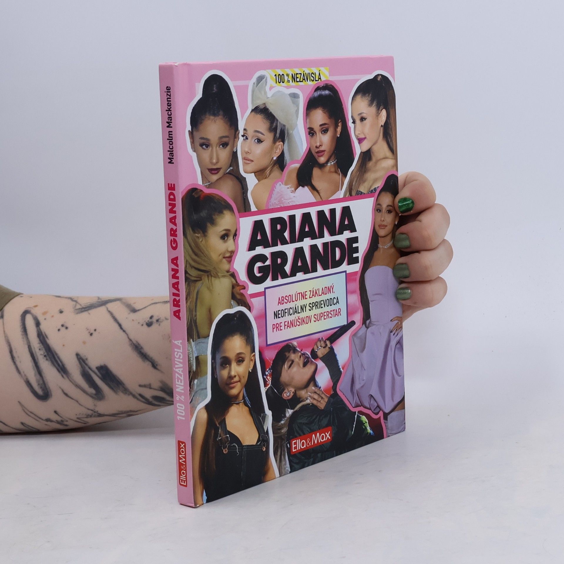 Malcolm Mackenzie 100% nezávislá Ariana Grande