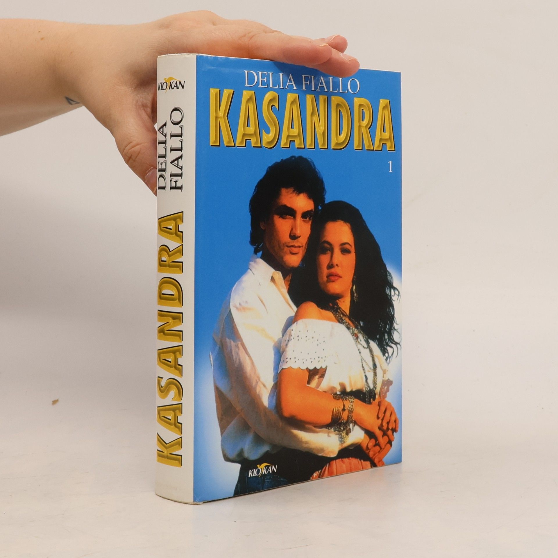 Delia Fiallo Kasandra (1. díl)