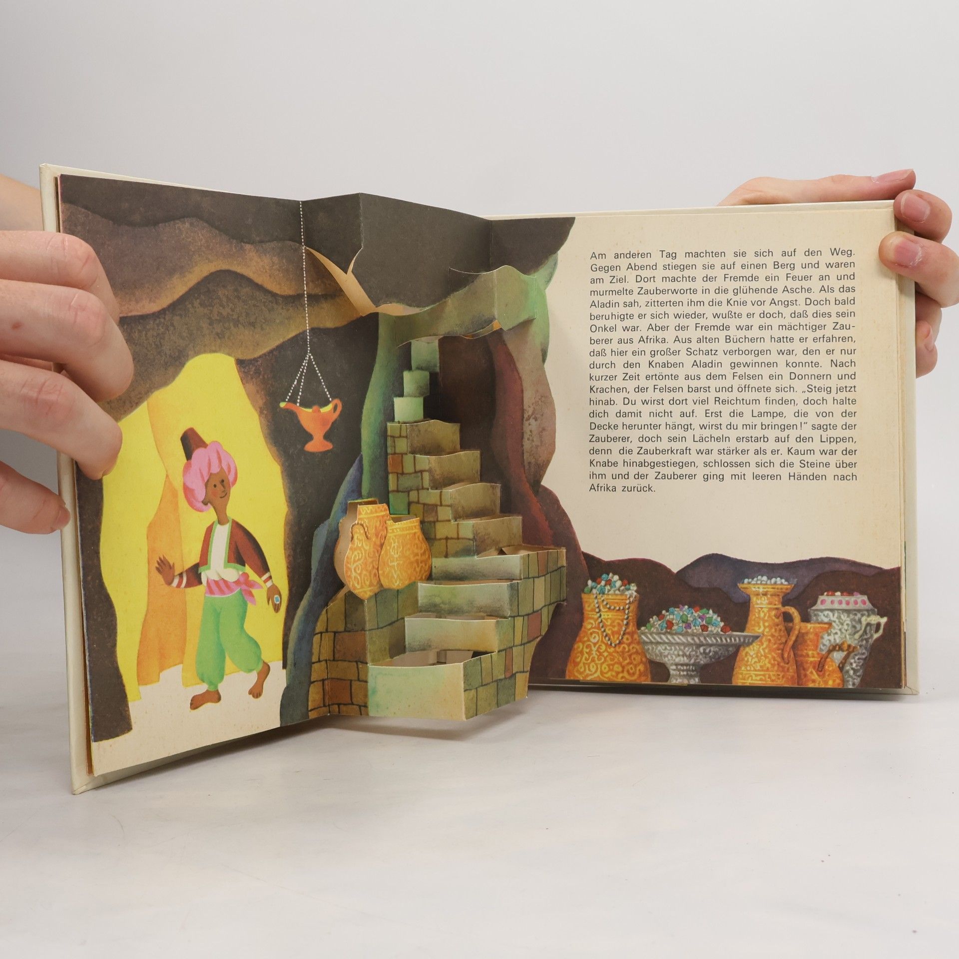 Kolektiv autorů Aladin und die Wunderlampe