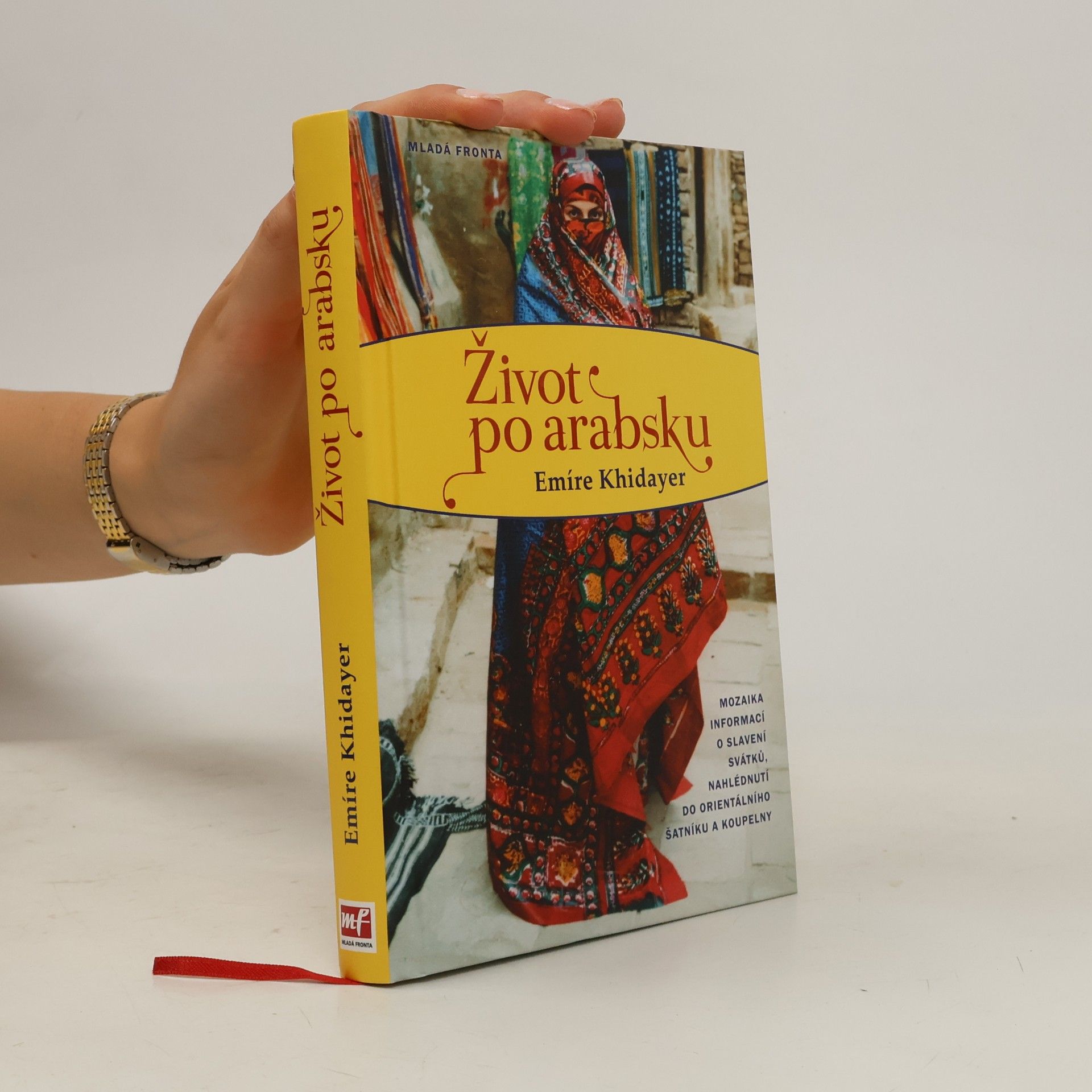 Emíre Khidayer Život po arabsku