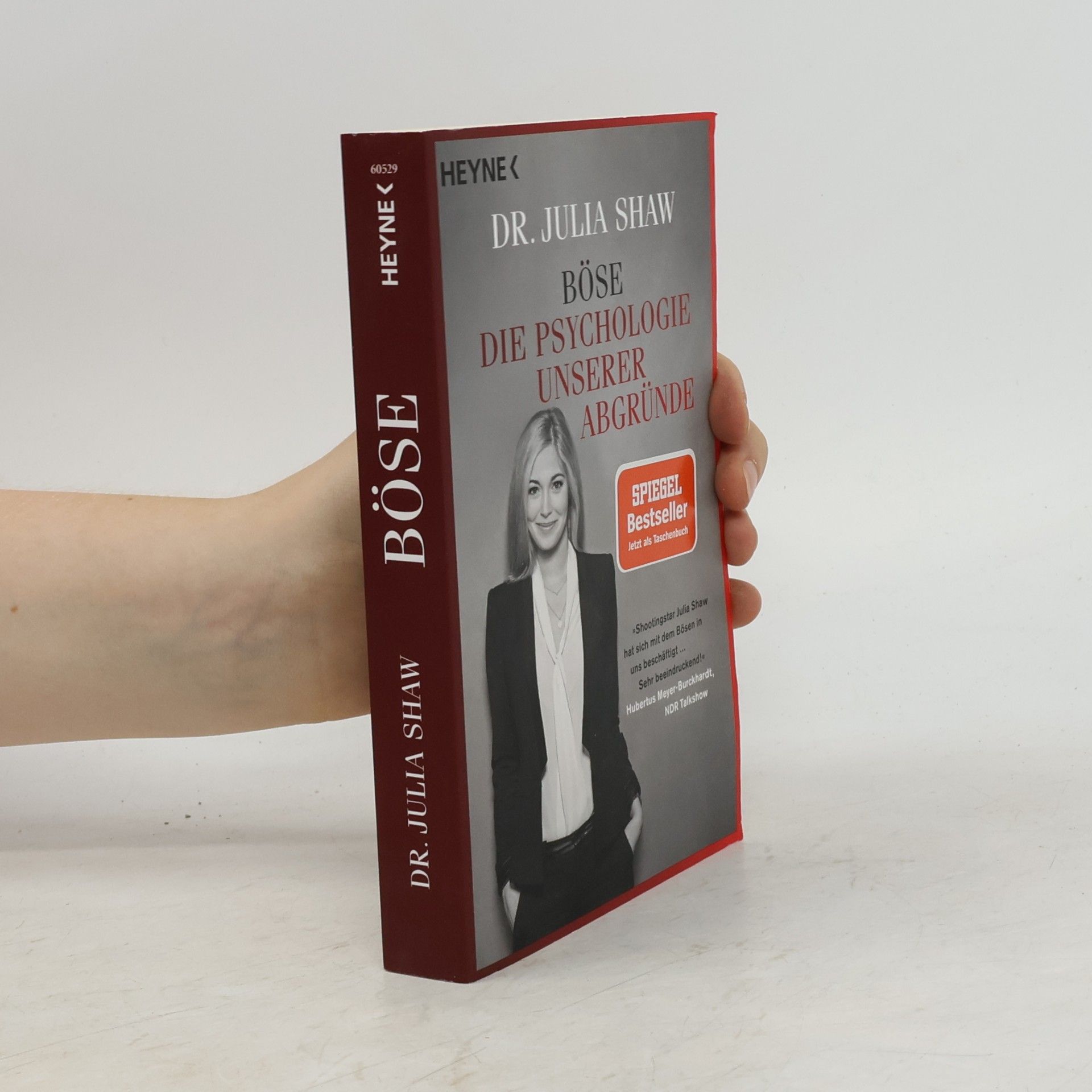 Julia Shawová Böse