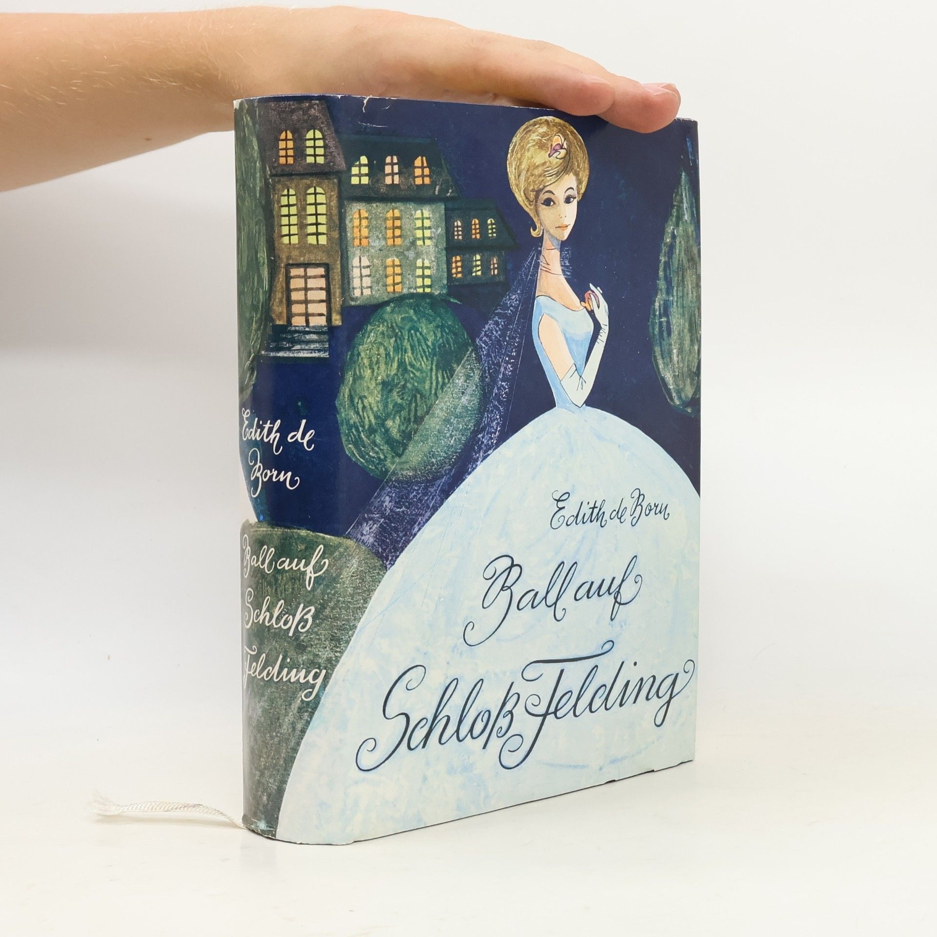 Edith de Born Ball auf Schloss Felding