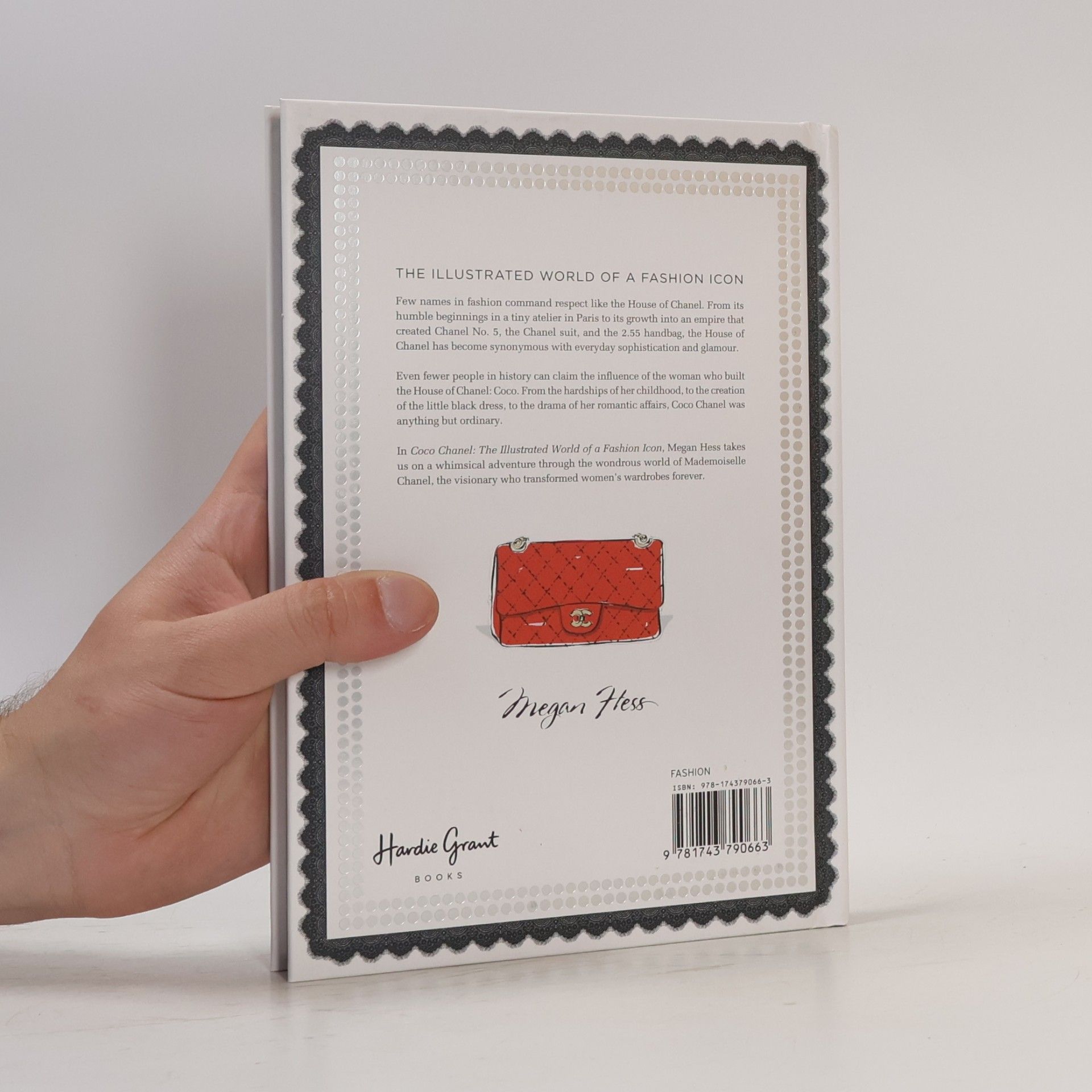 Megan Hess Coco Chanel: the illustrated world of a fashion icon