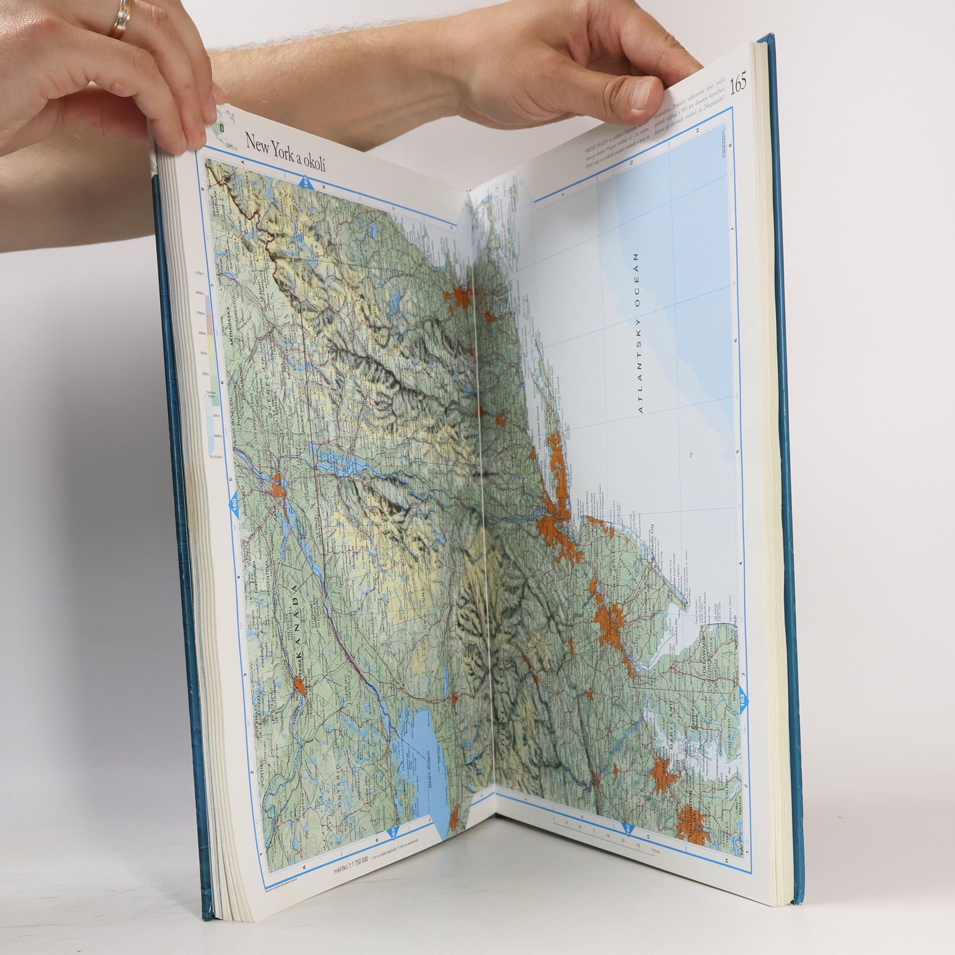 Jiří Hanuš Ilustrovaný atlas světa pro nové století
