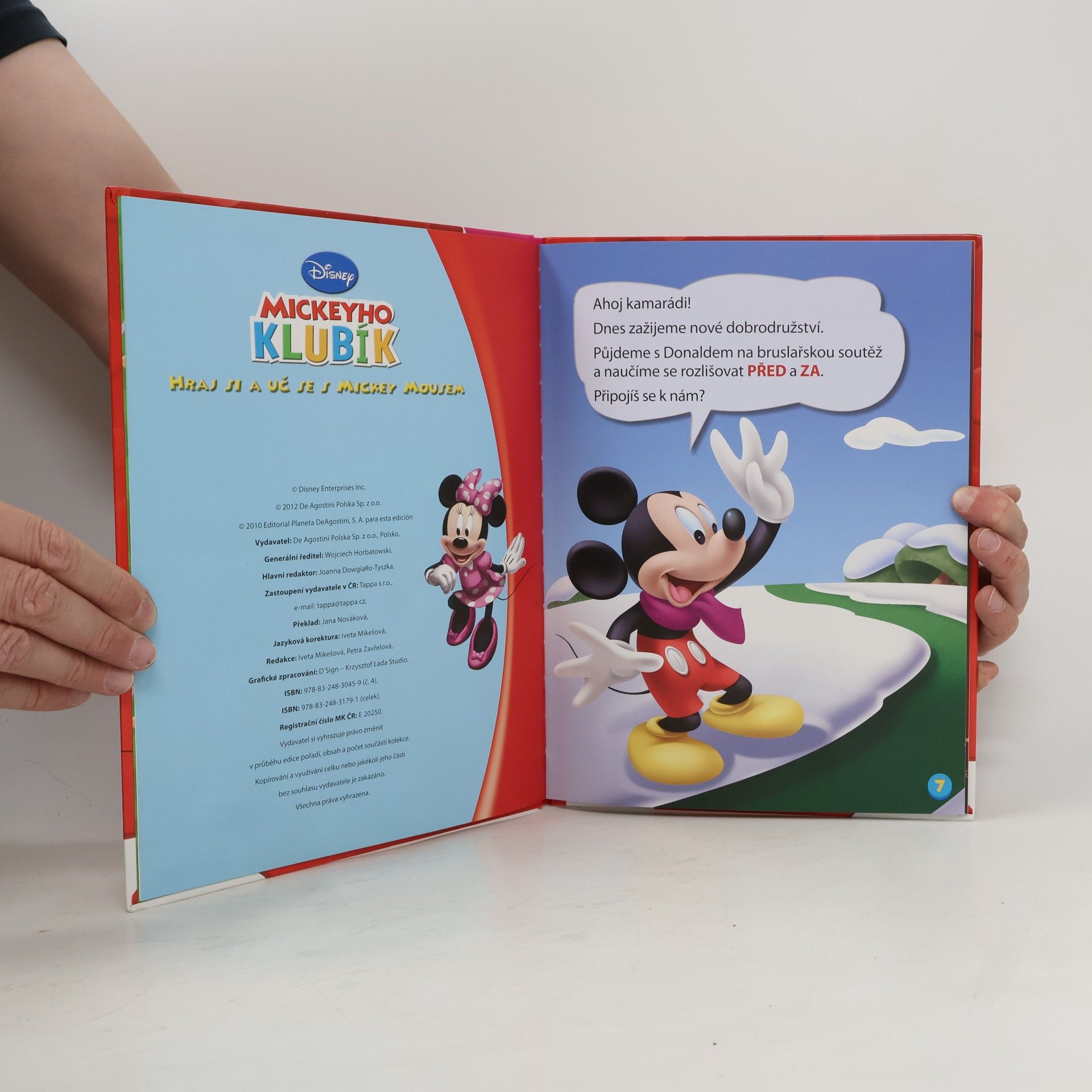 Various authors Hraj si a uč se s Mickey Mausem 4. Před a za!
