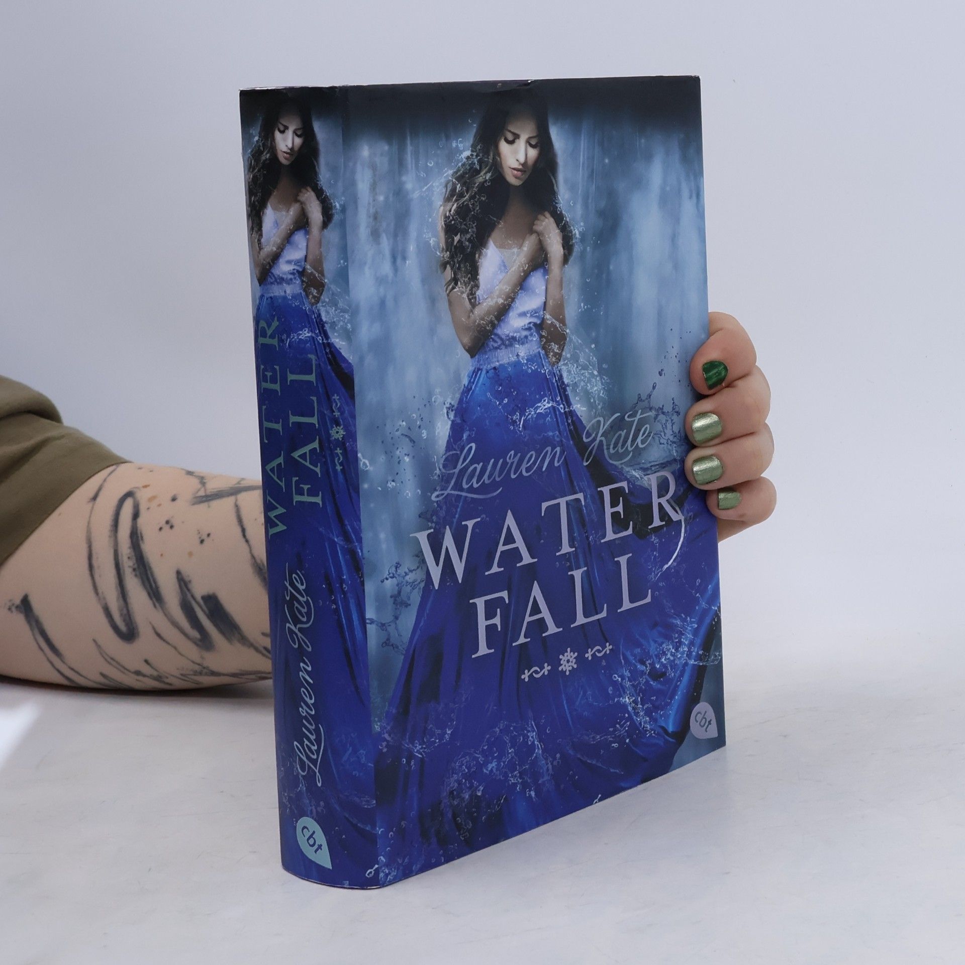 Lauren Kate Waterfall