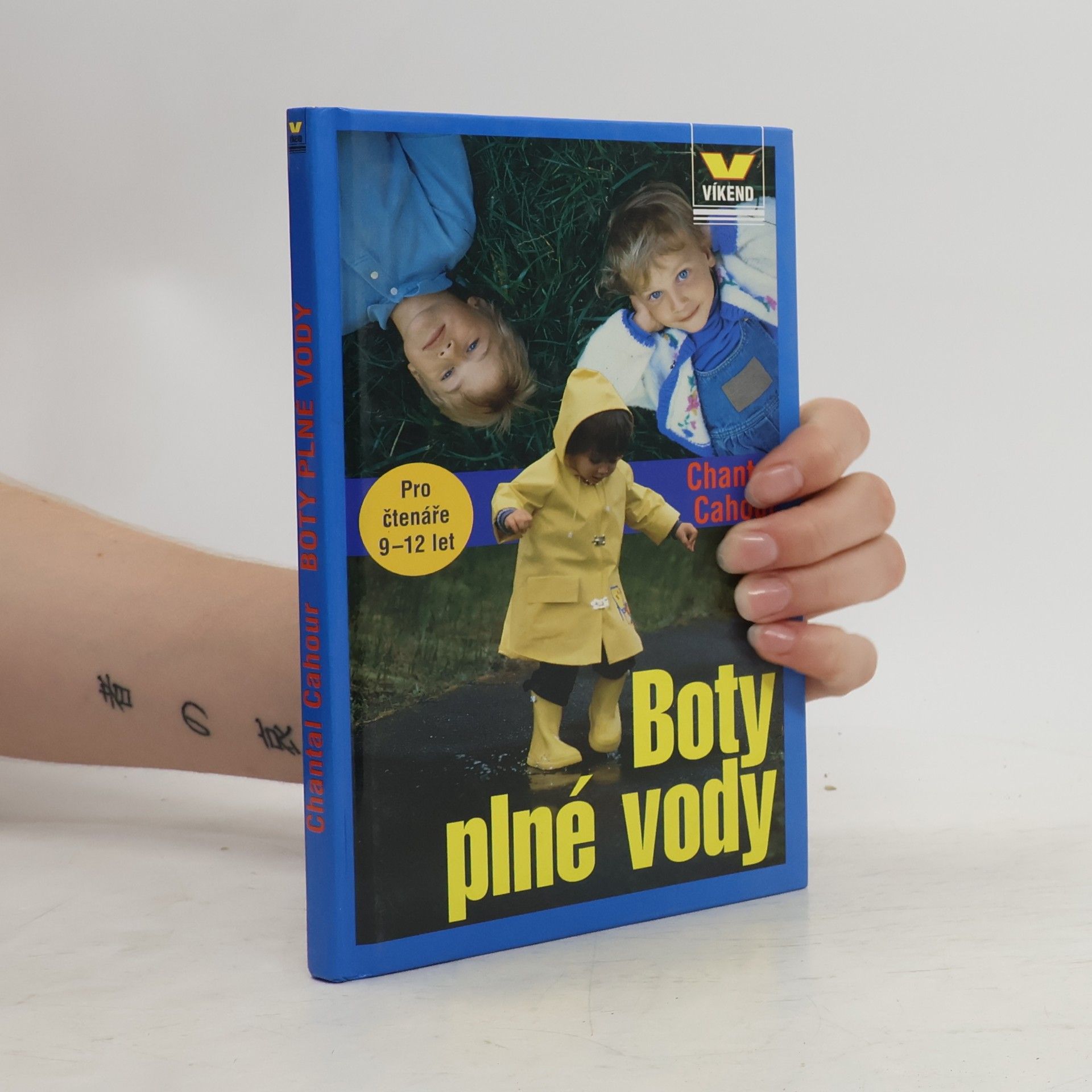 Chantal Cahour Boty plné vody