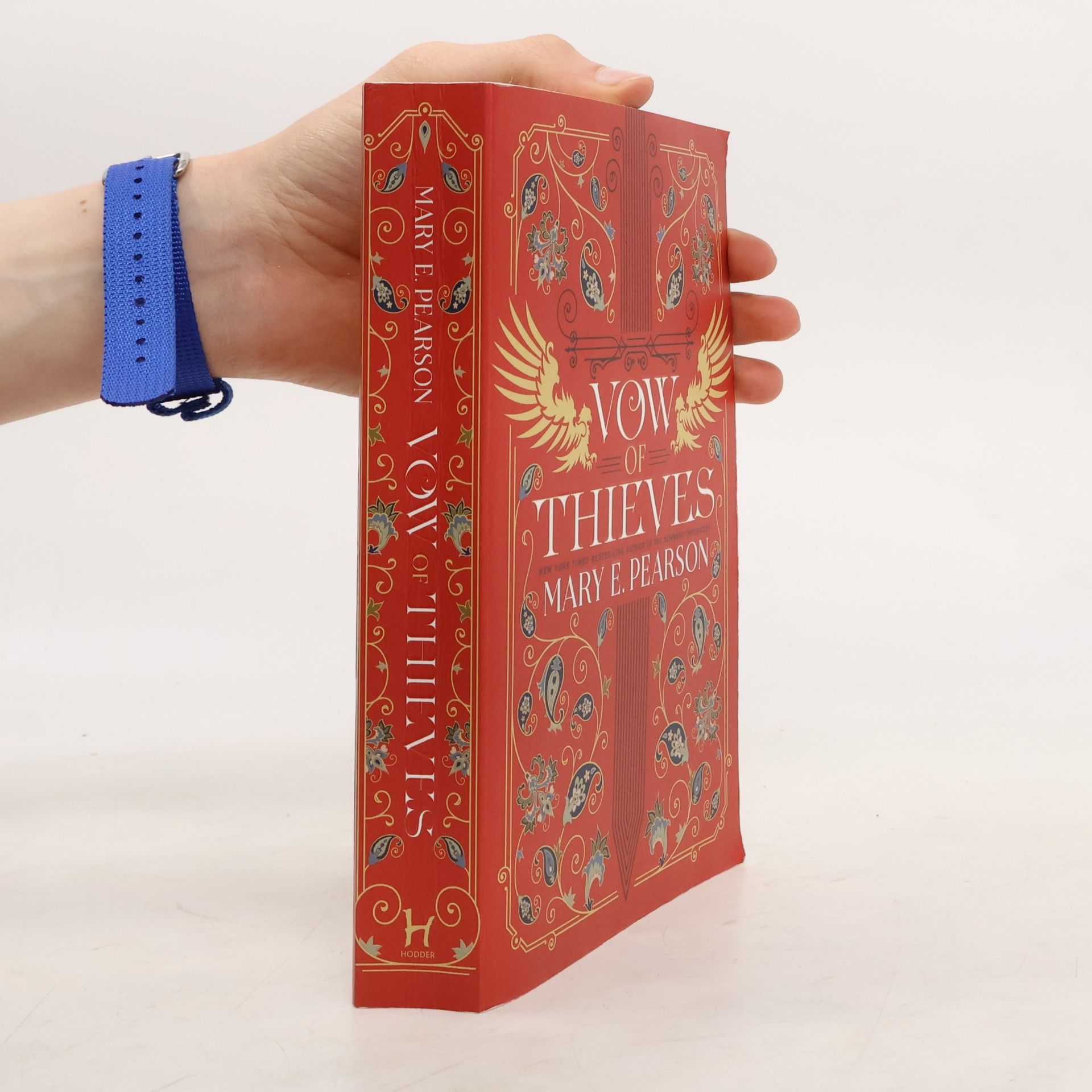 Mary E. Pearson Vow of Thieves
