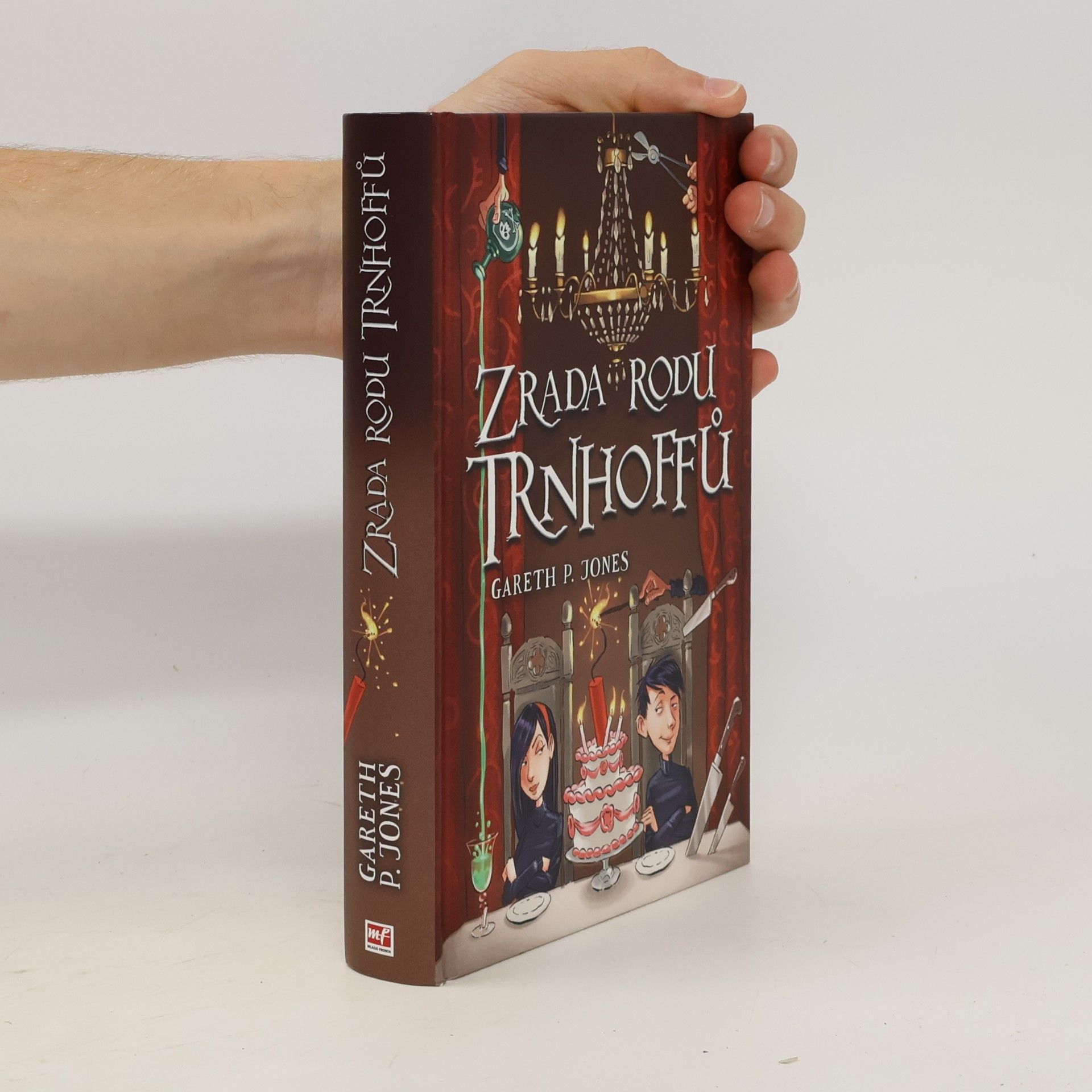 Gareth P. Jones Zrada rodu Trnhoffů