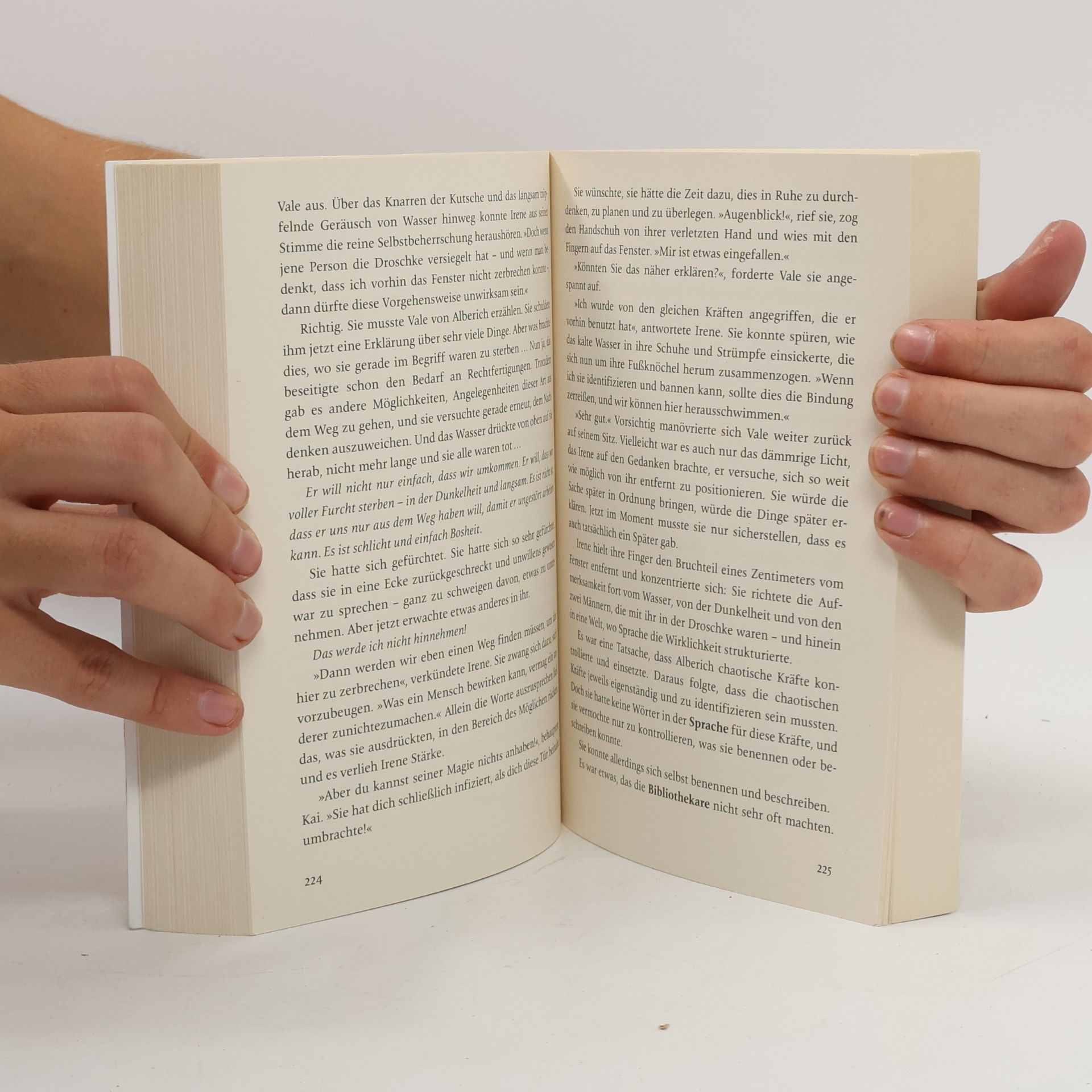 Genevieve Cogman Die unsichtbare Bibliothek