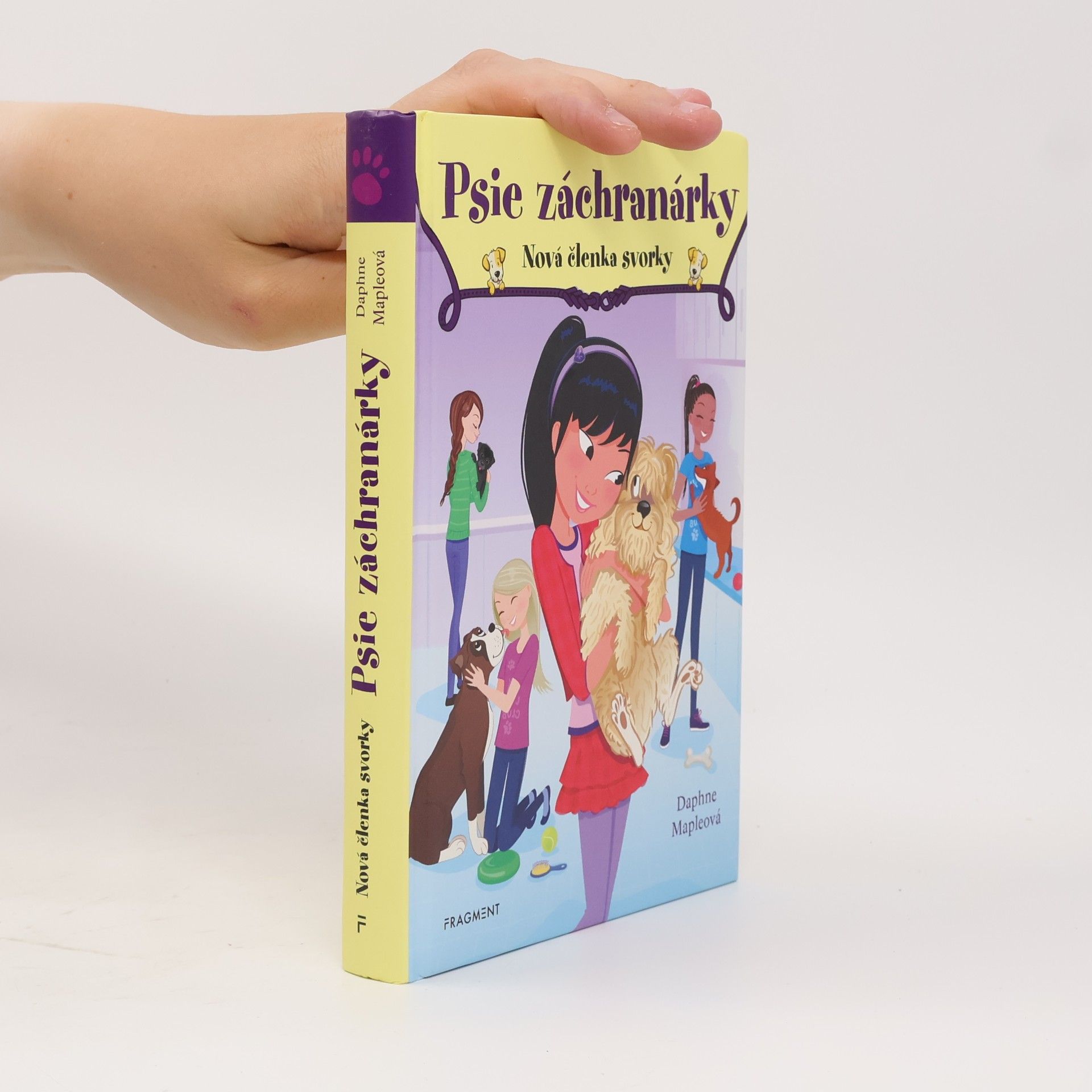 Daphne Maple Psie záchranárky : Nová členka svorky