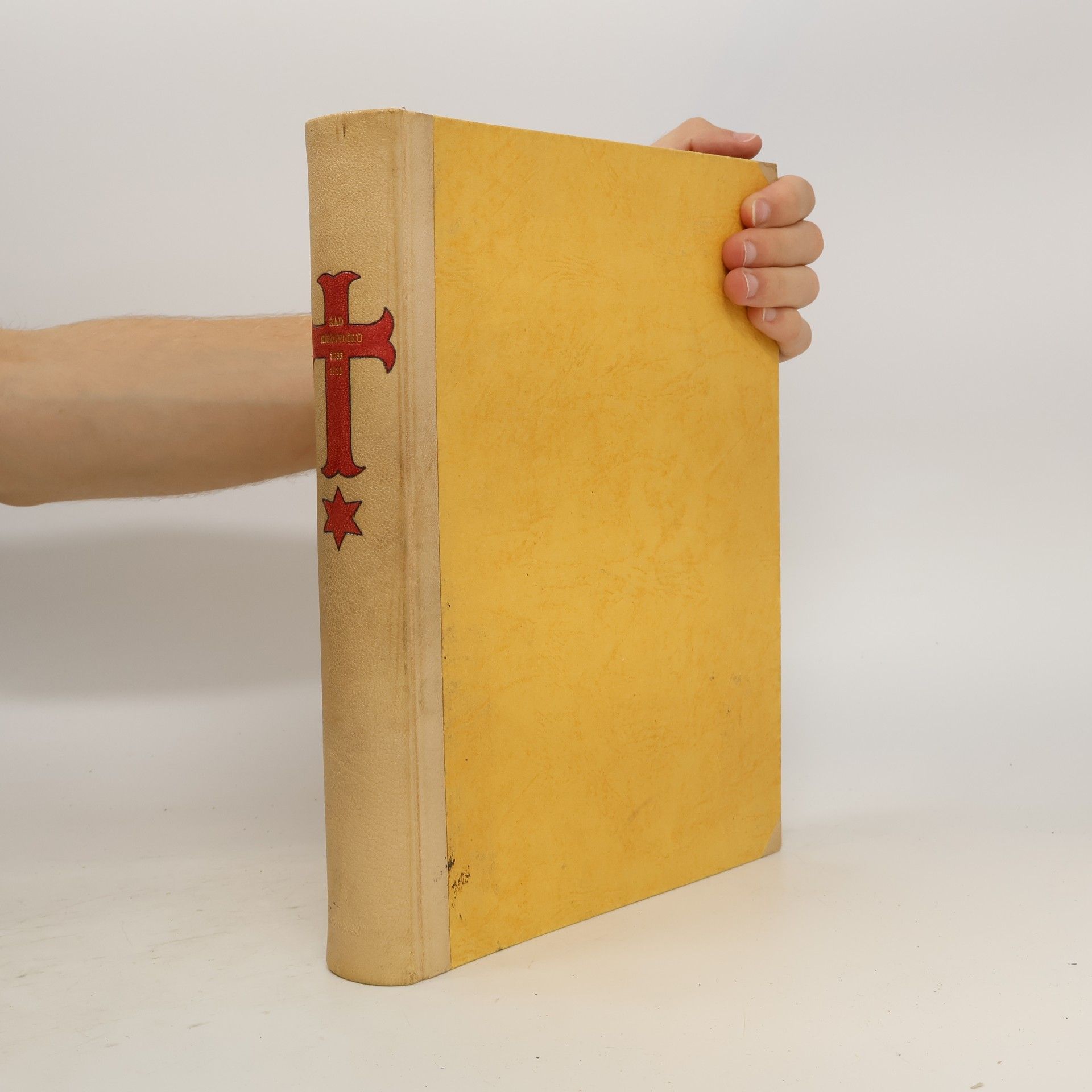 kolektiv Kniha památní na sedmisetleté založení českých křižovníků s č. hv. (1233-1933)