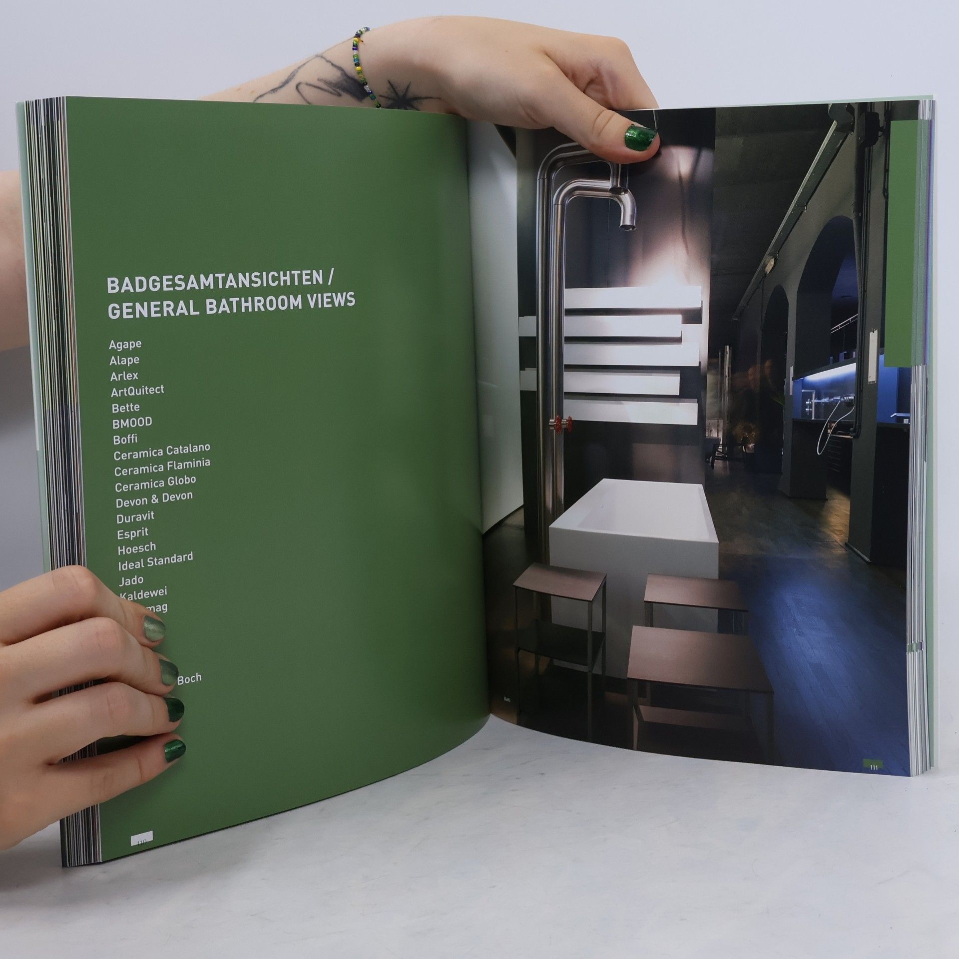 Jahrbuch / Yearbook